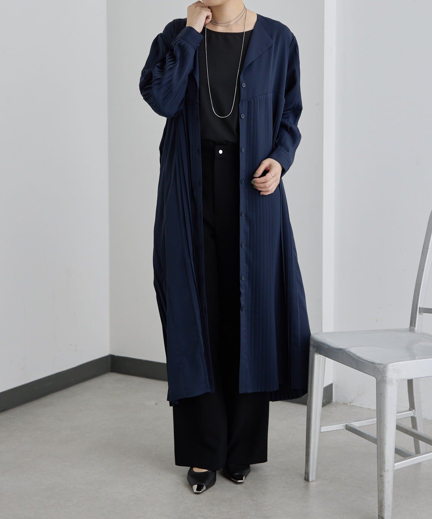 OUTLET(アウトレット) 【ear PAPILLONNER】Vネックプリーツワンピース