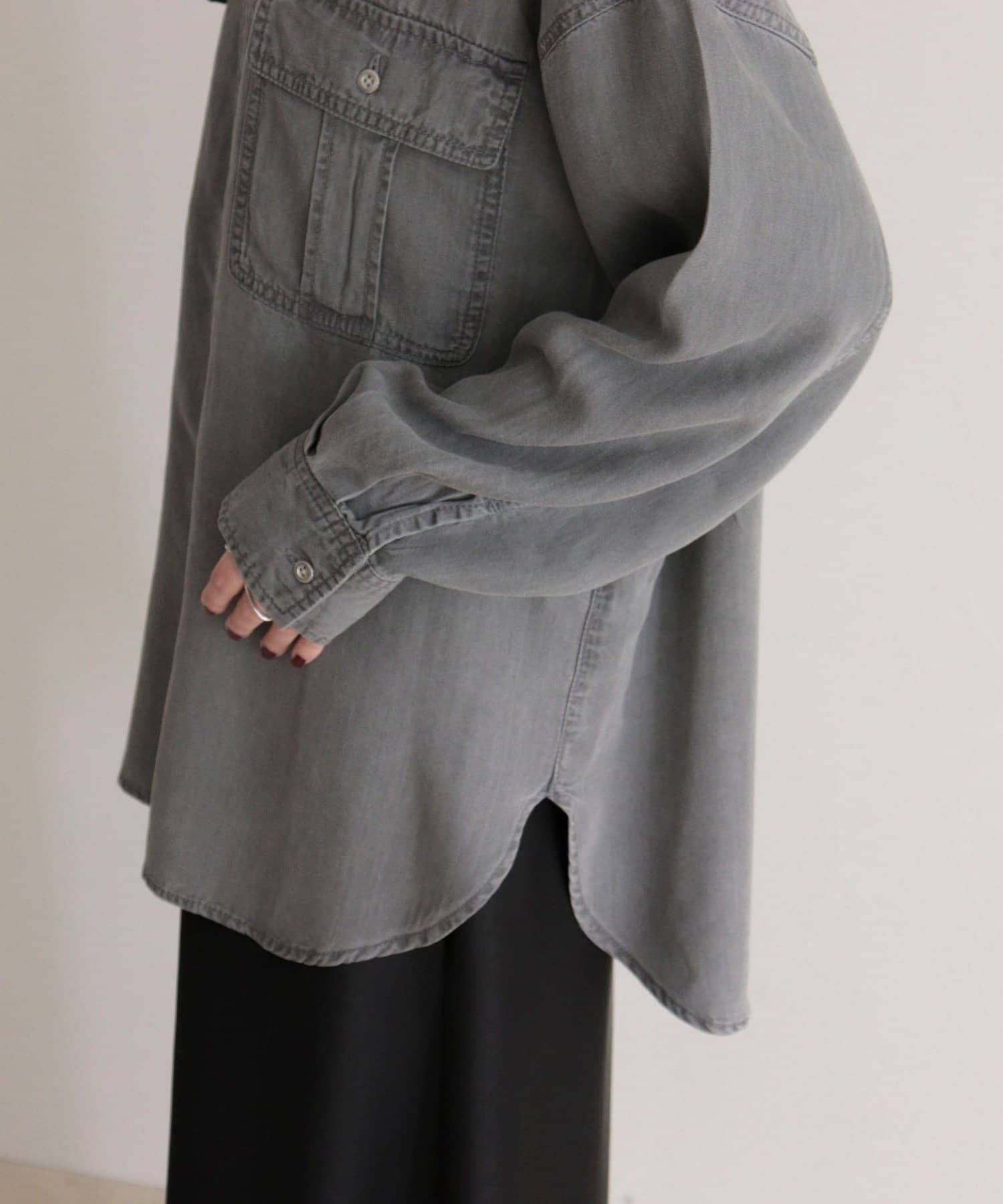 FREDY & GLOSTER(フレディ アンド グロスター) とろみデニムオーバーシャツ