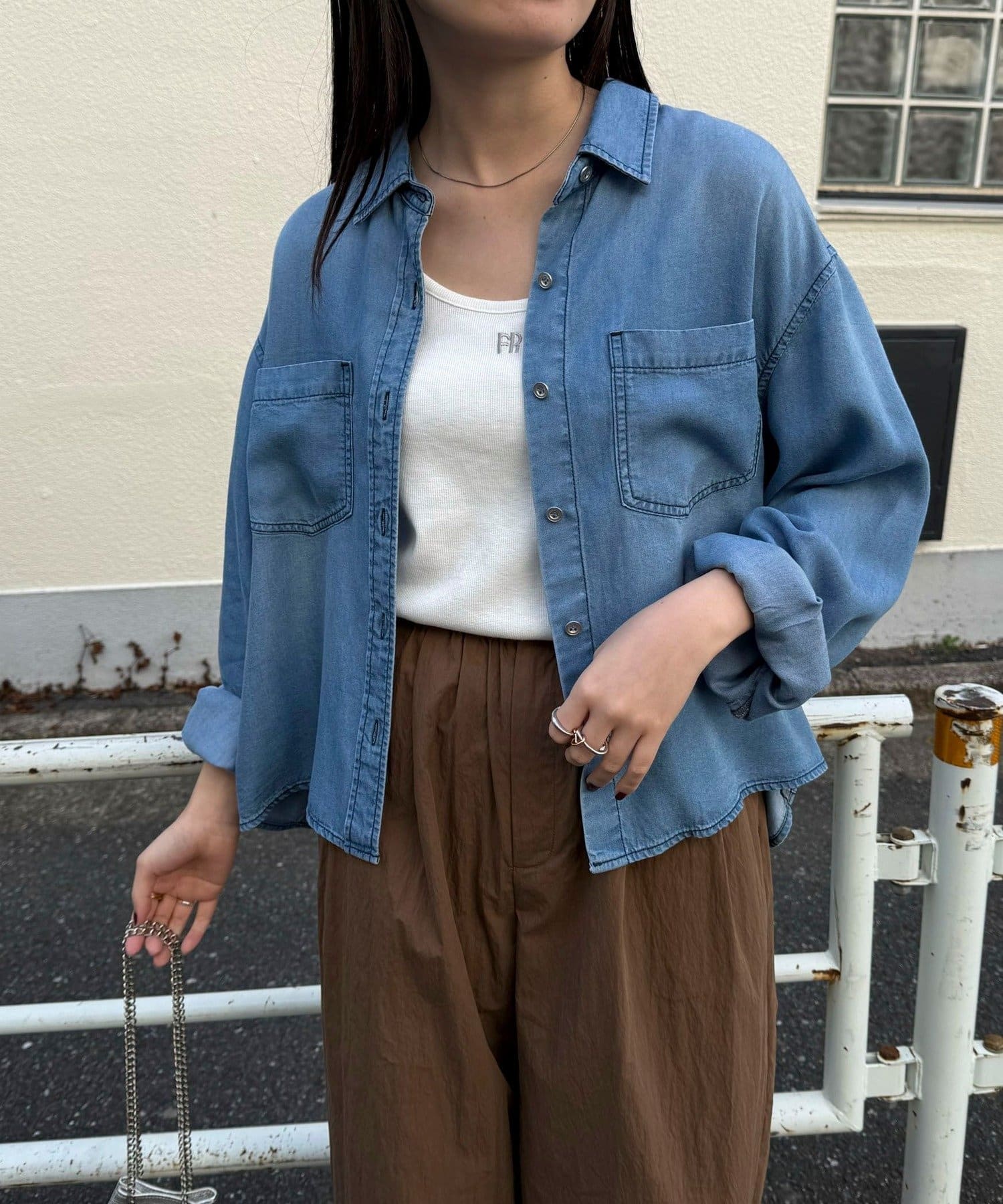 FREDY & GLOSTER(フレディ アンド グロスター) とろみデニムクロップドシャツ