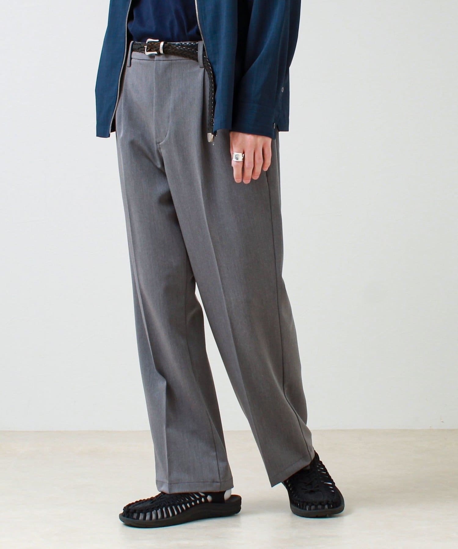 FREDY & GLOSTER(フレディ アンド グロスター) 【美シルエット】ミディアムストレート フレアパンツ