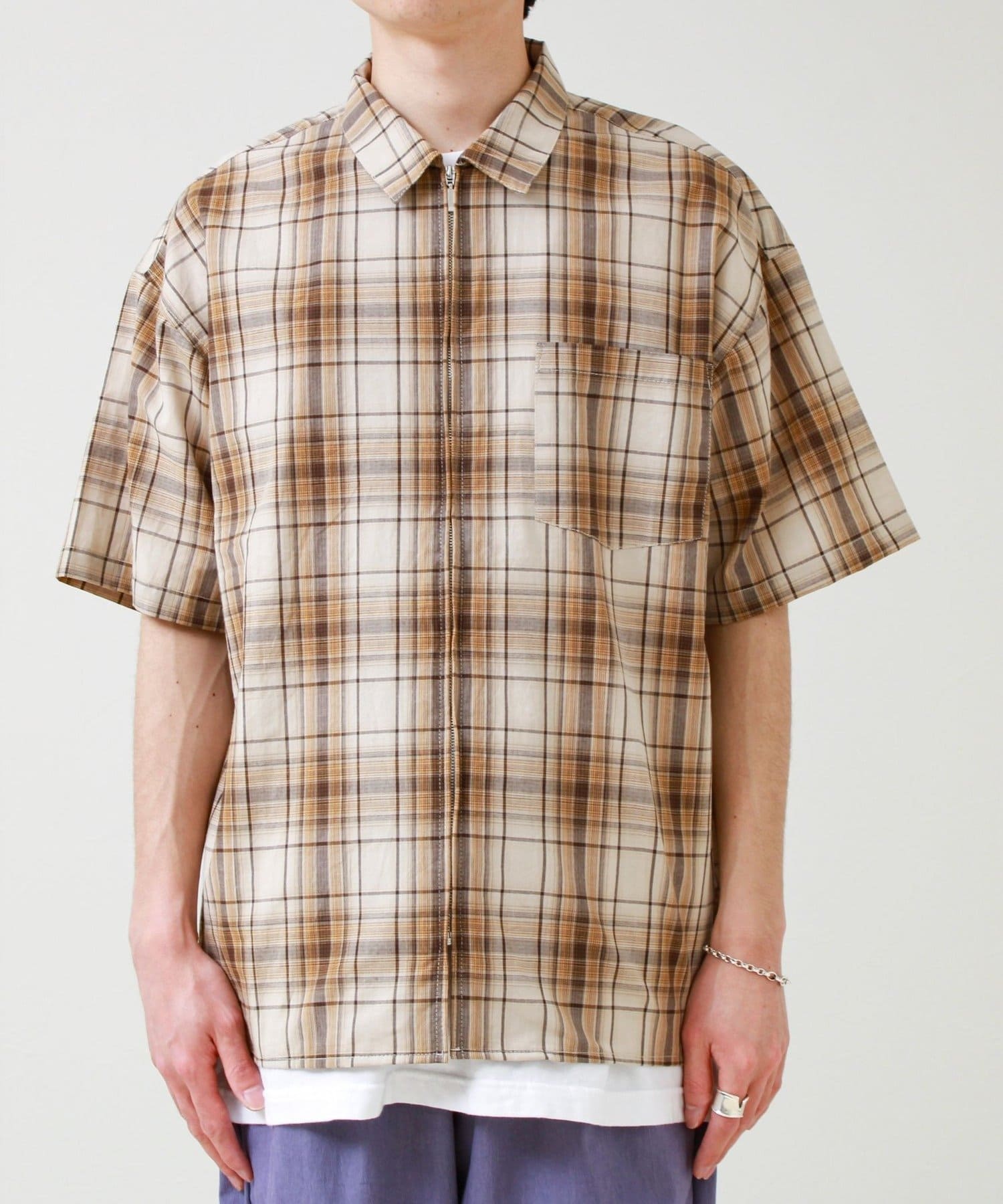 FREDY & GLOSTER(フレディ アンド グロスター) 【軽羽織りにおすすめ】シアーチェック 半袖ZIPシャツ