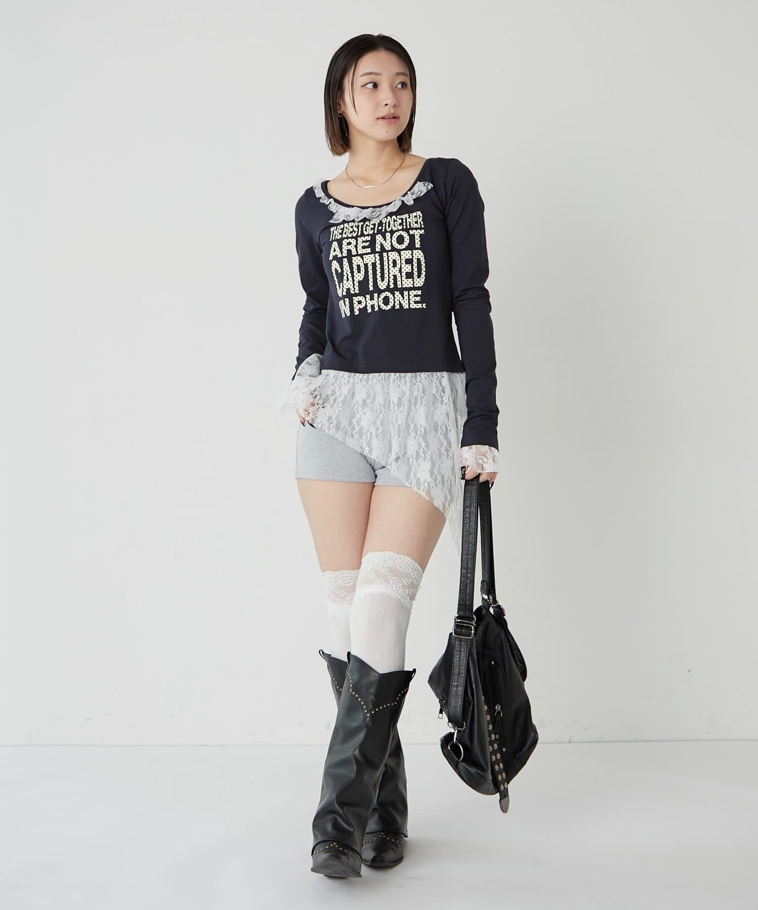 WHO’S WHO gallery(フーズフーギャラリー) 【WEB限定】レースリメイクメッセージトップス