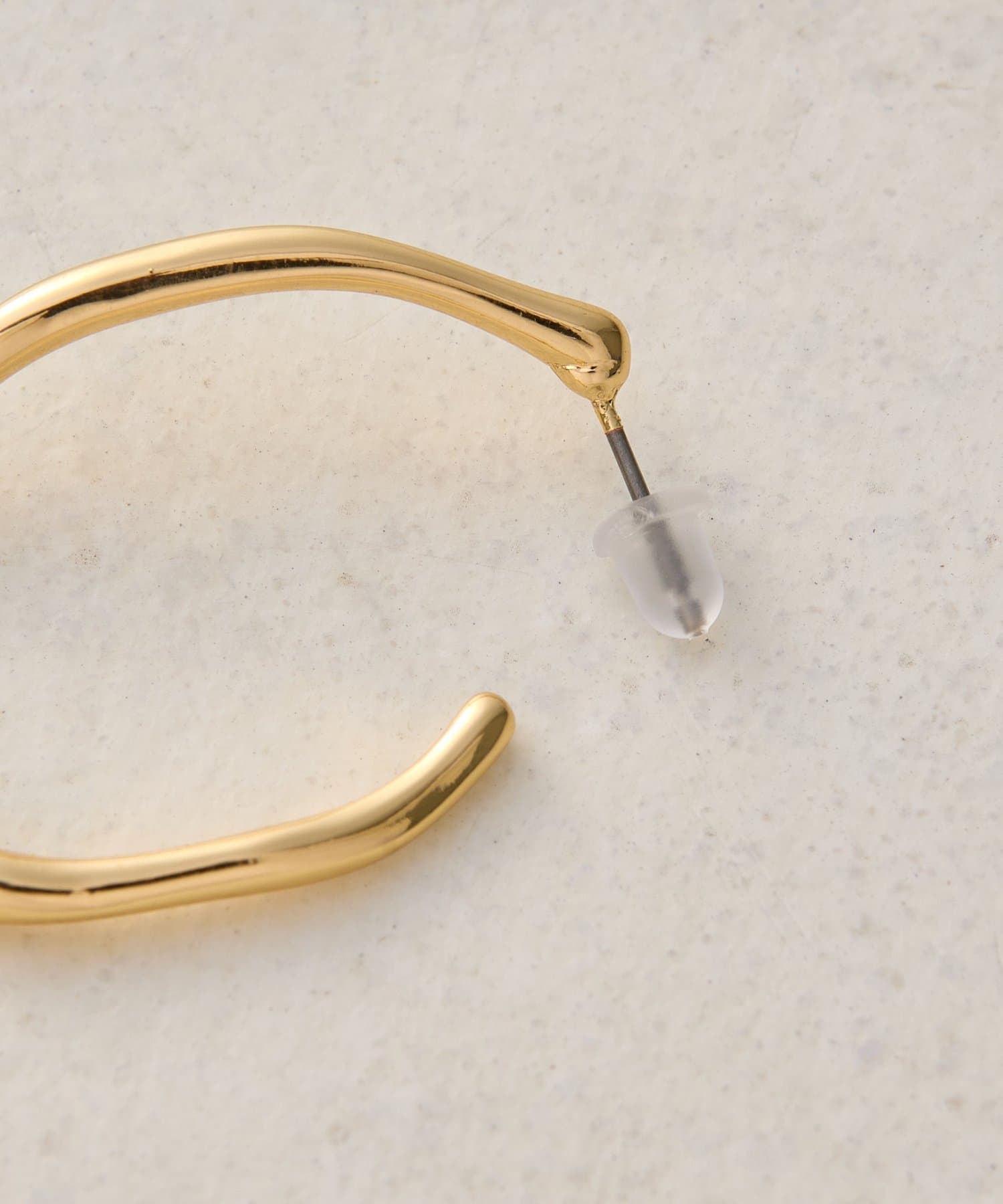 DISCOAT(ディスコート) 【GOLDY】ウェービーフープピアス