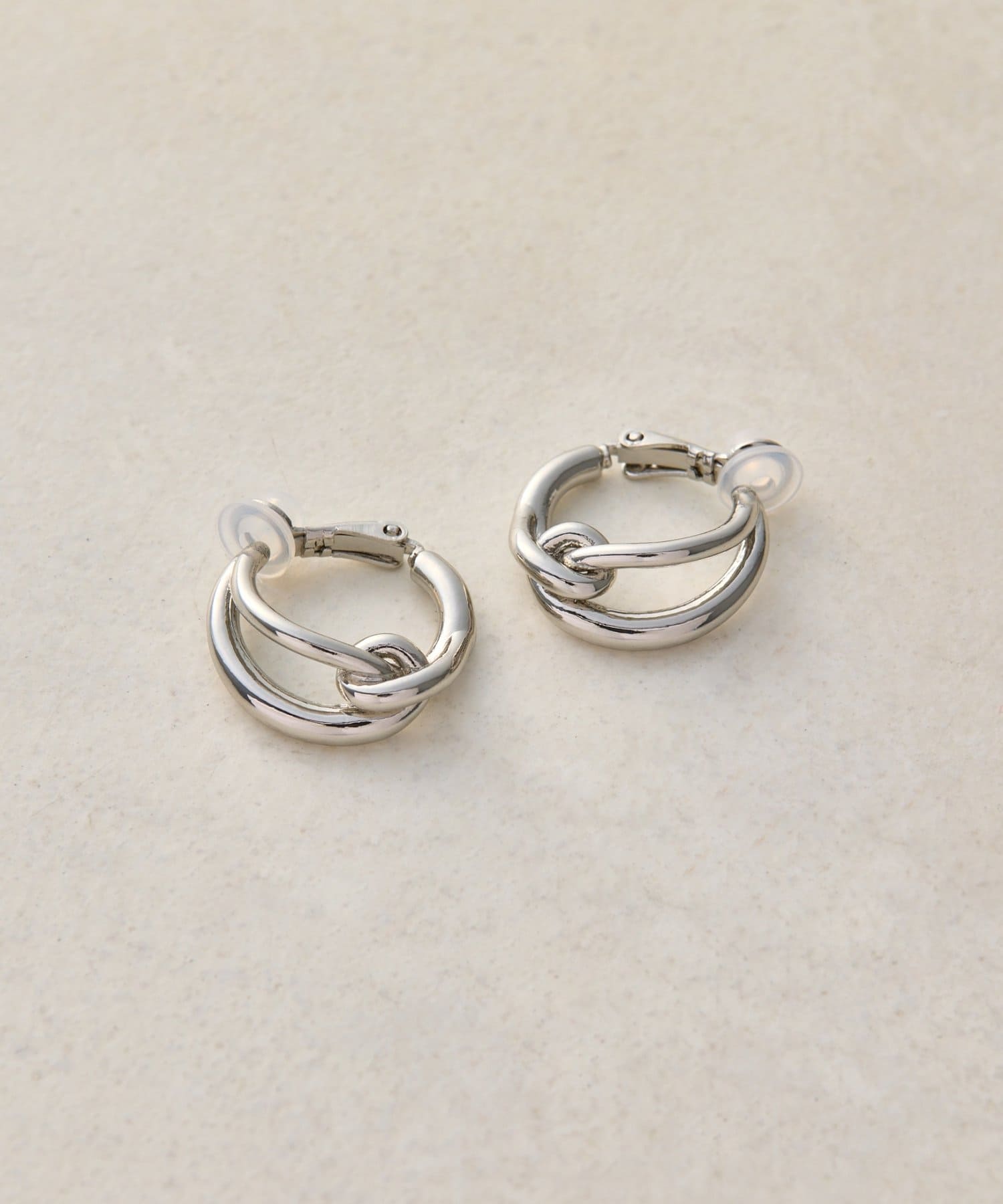 DISCOAT(ディスコート) 【GOLDY】ツイストノットイヤリング