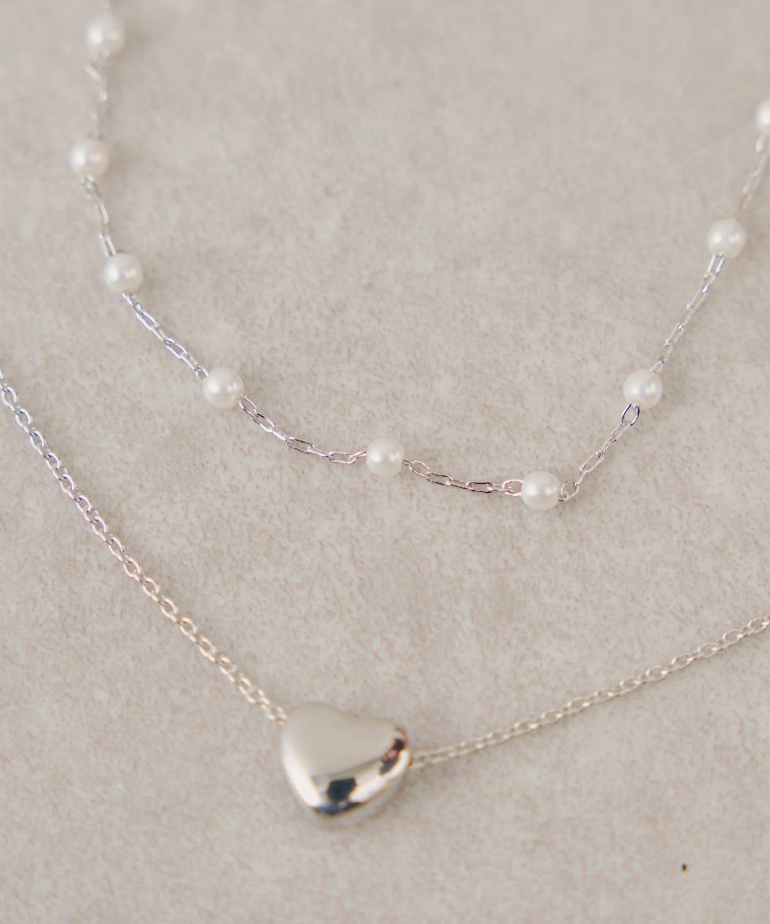 Chico(チコ) ハートモチーフ付きアシメデザインネックレス