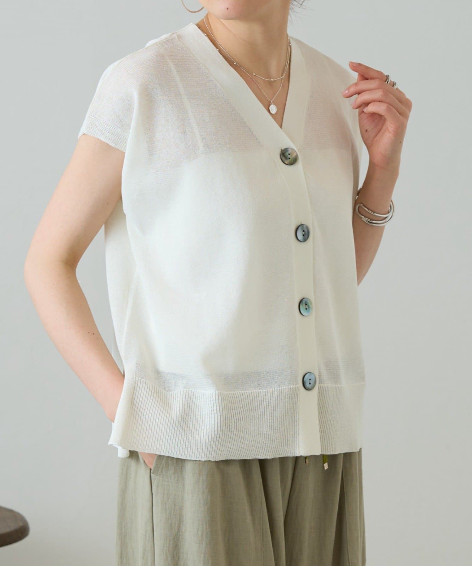 BEARDSLEY(ビアズリー) 《4/10(金)12:00予約開始》Vネックニットカーディガン