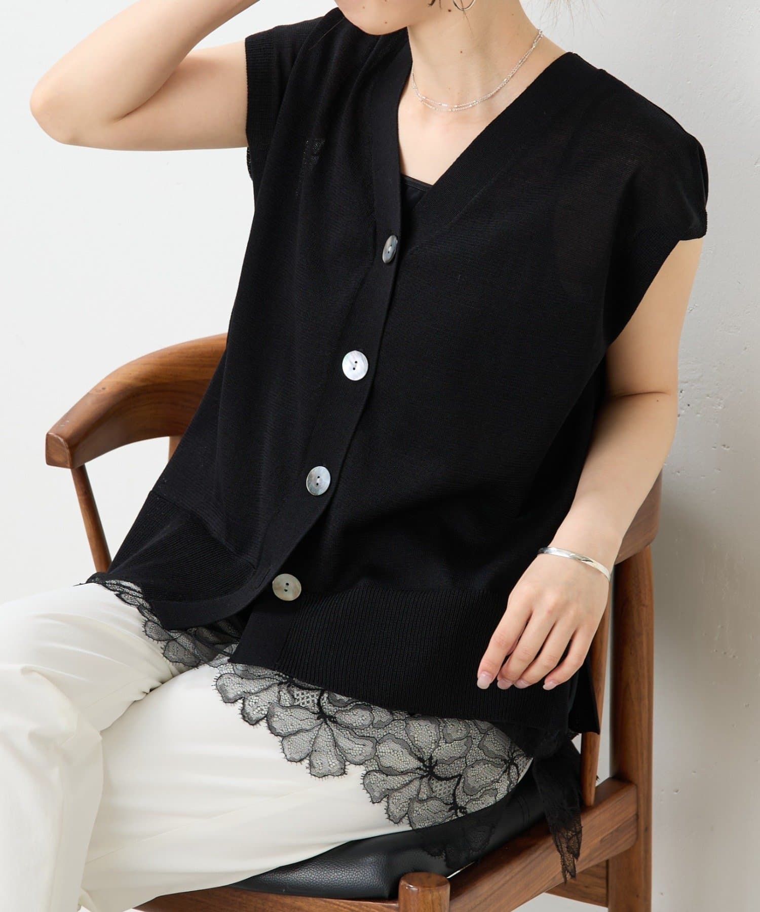 BEARDSLEY(ビアズリー) 《4/10(金)12:00予約開始》Vネックニットカーディガン