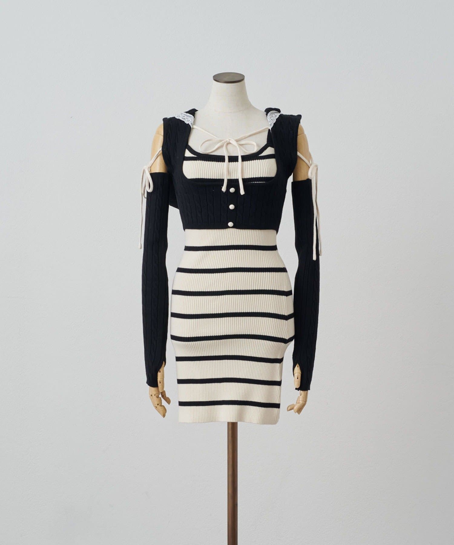 Belle Charme(ベルシャルム) Arm Warmers Knit Onepiece