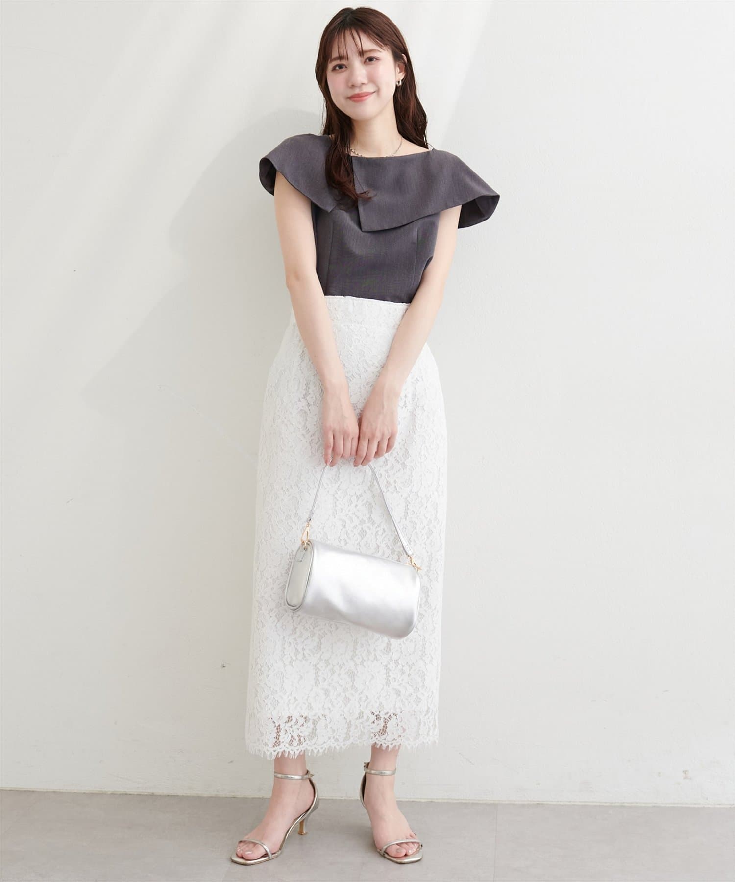 natural couture(ナチュラルクチュール) アシメカラーオフショルブラウス