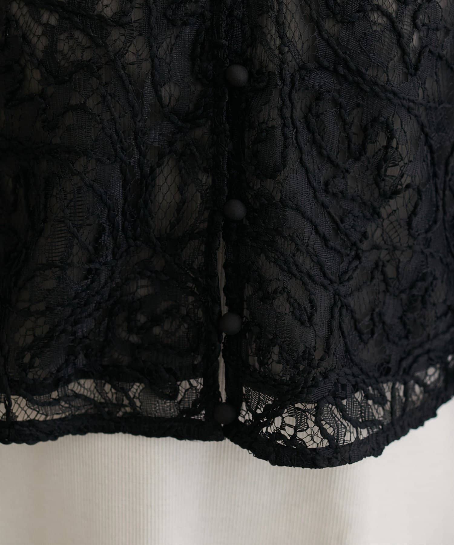 natural couture(ナチュラルクチュール) コード刺繍レースブラウス