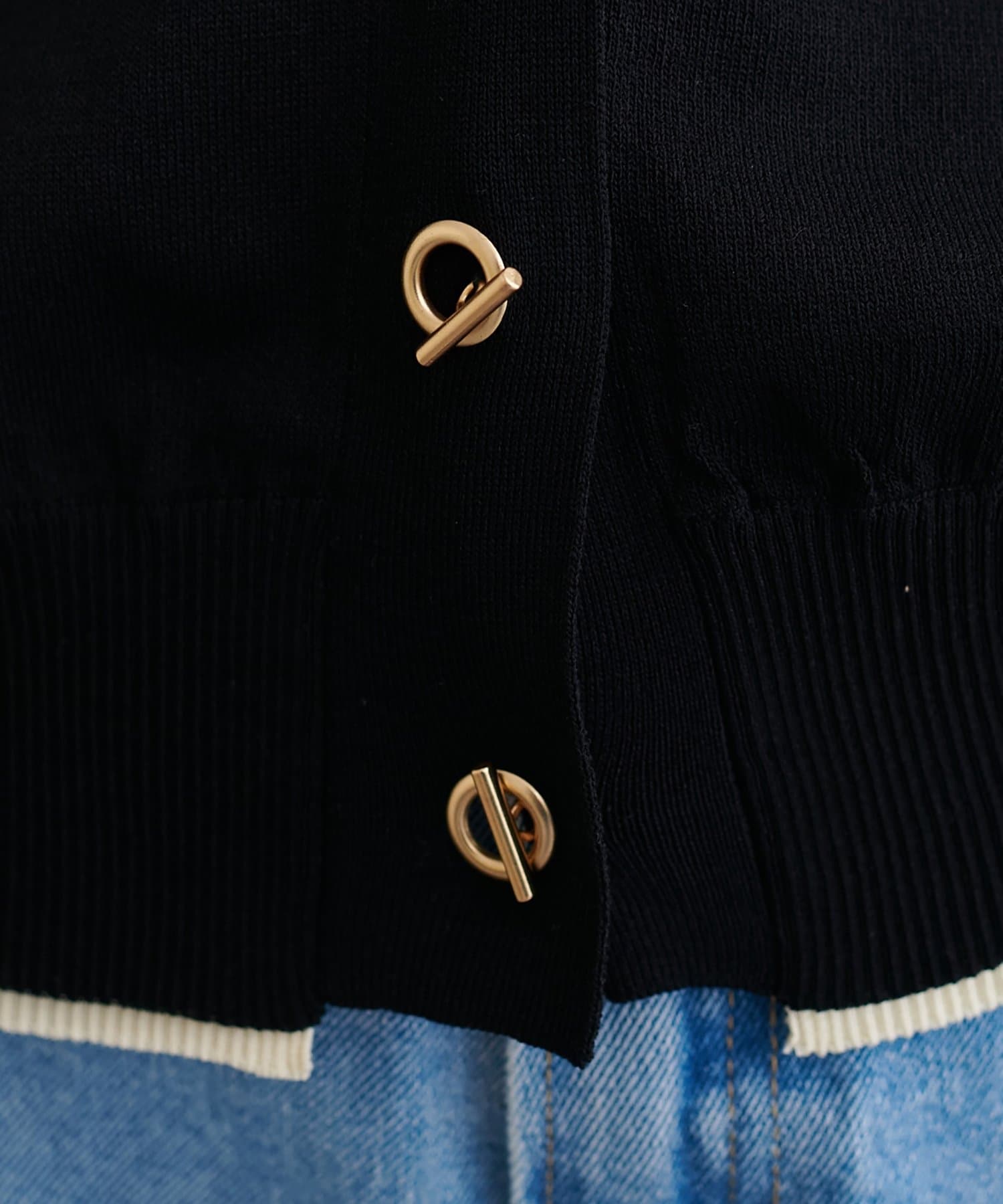 natural couture(ナチュラルクチュール) 裾配色ハトメバー釦カーディガン