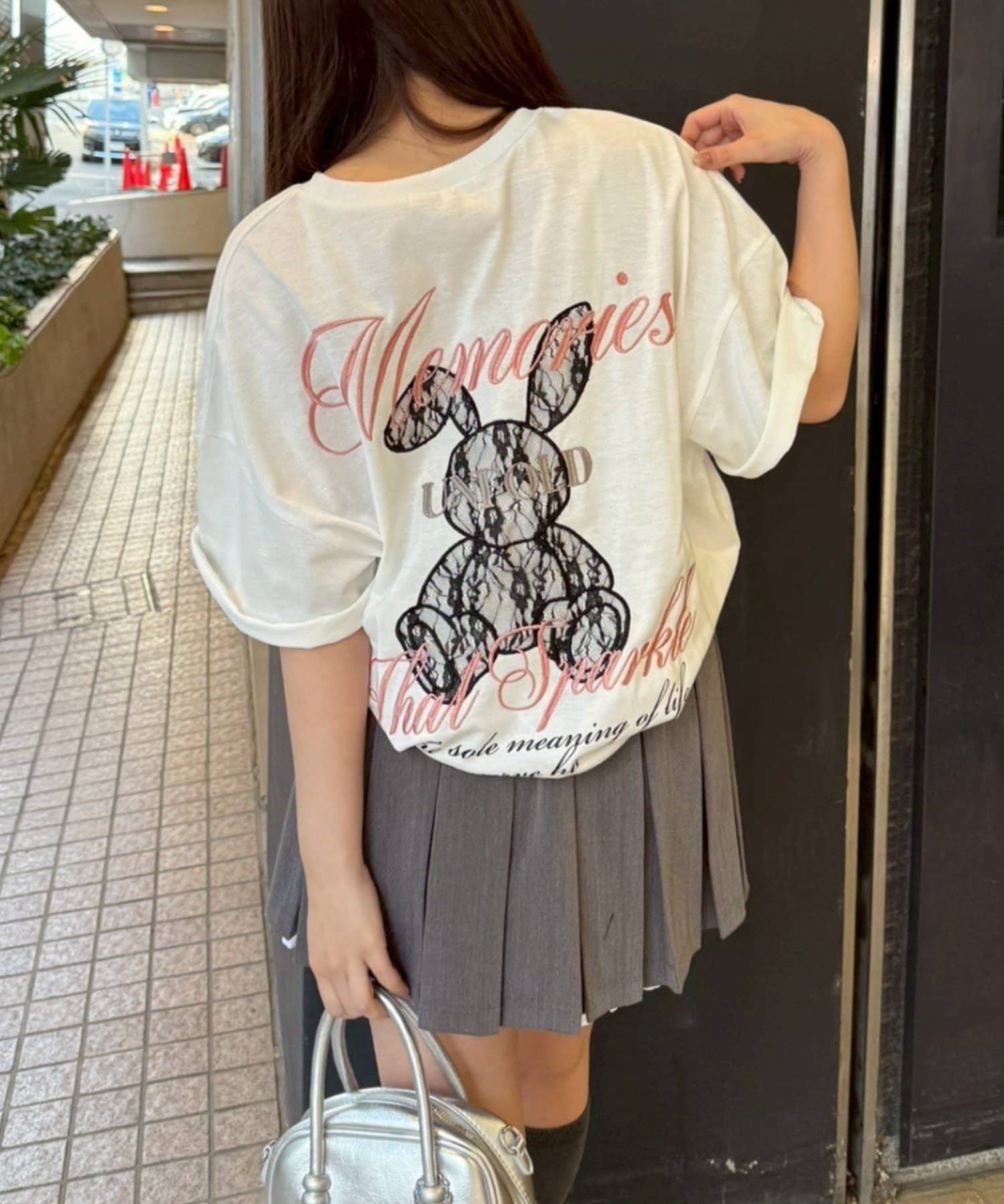 NICE CLAUP / OLIVE des OLIVE OUTLET(ナイスクラップ  / オリーブ デ オリーブ アウトレット) 【continuer】レースウサギBIGTシャツ