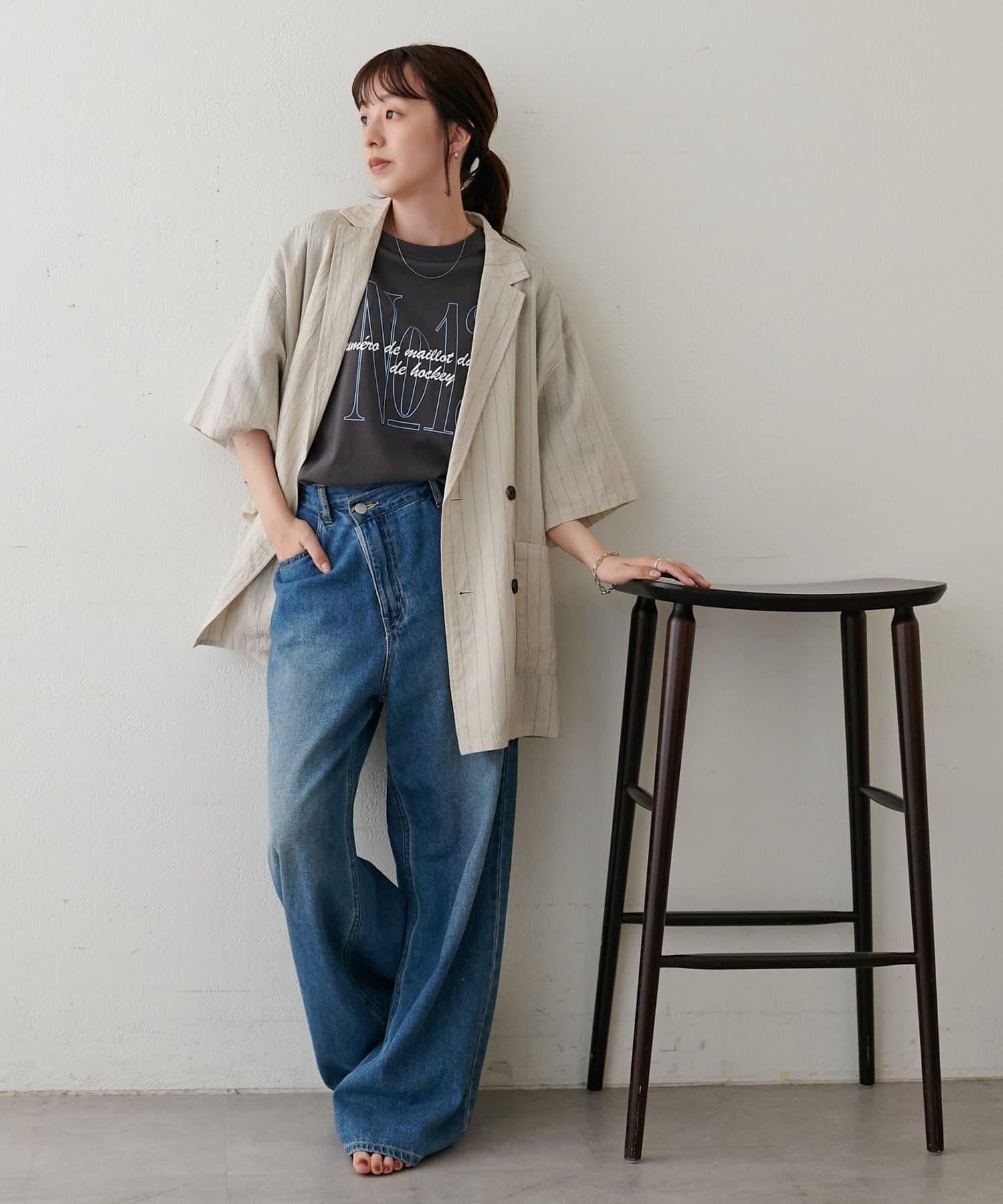 DISCOAT(ディスコート) 【Enlude/ご好評の為新色追加！】アソート縦長ナンバーロゴTシャツ《ユニセックス》