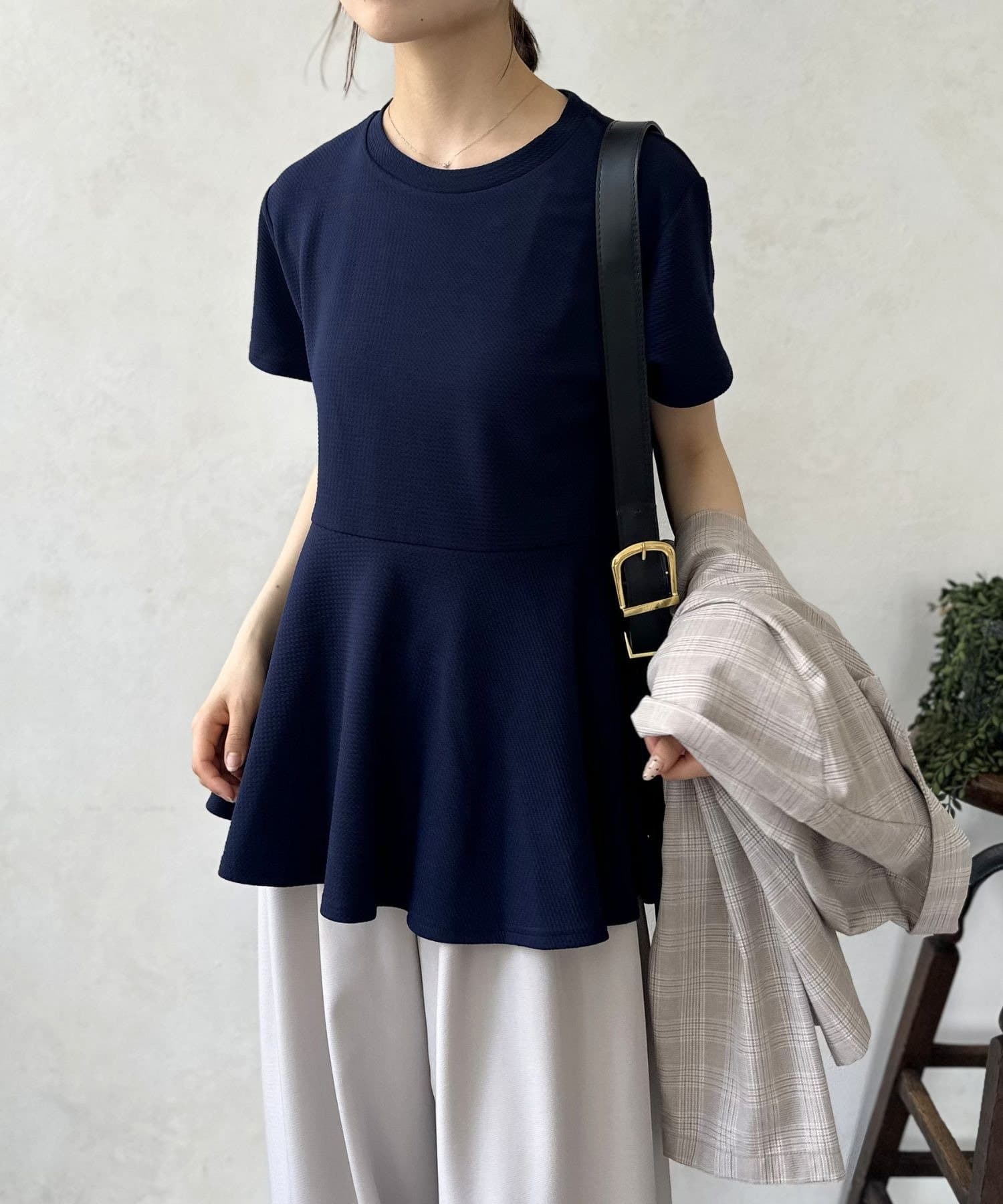 LOCUST(ローカスト) ふくれジャガードペプラムプルオーバー