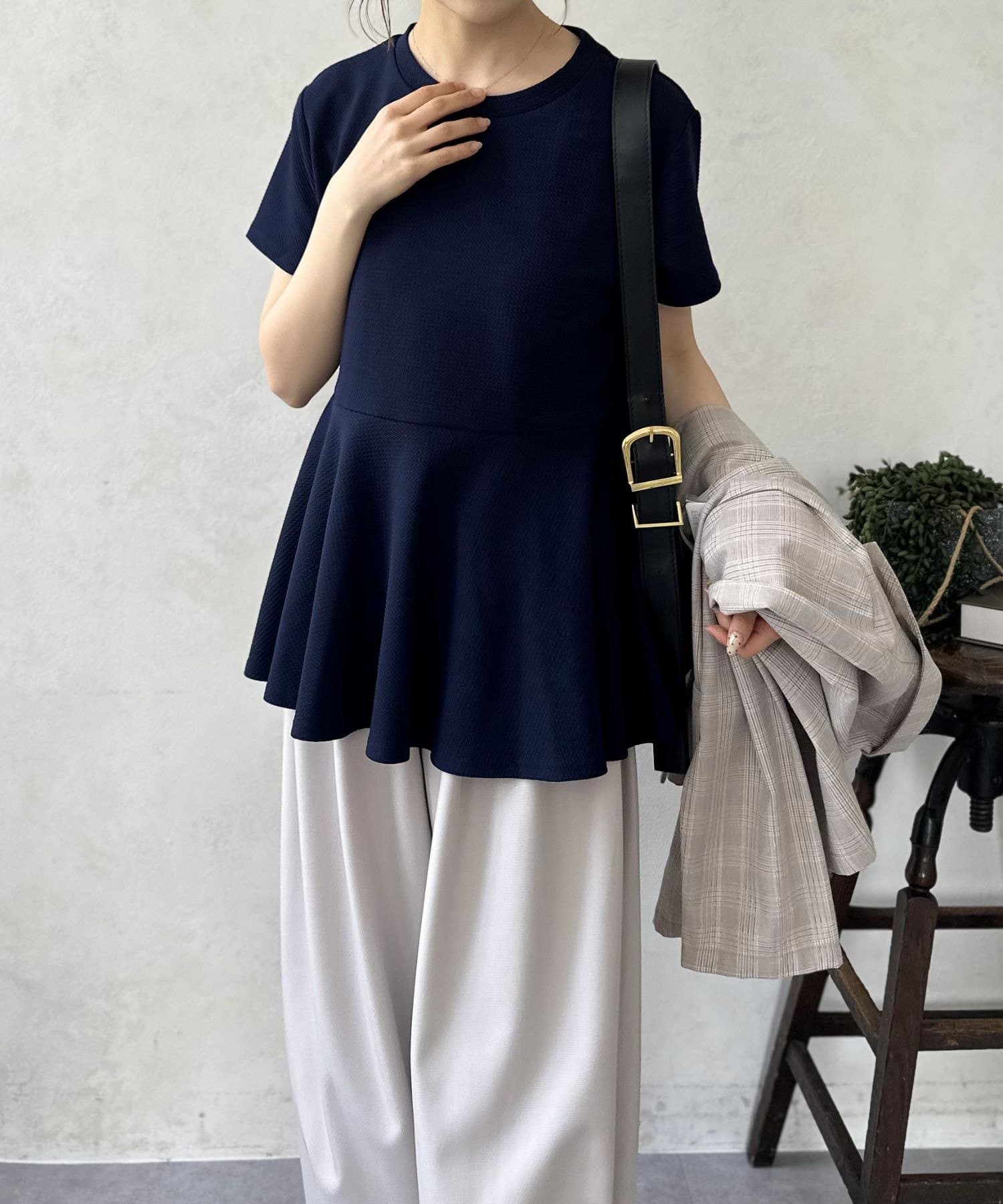 LOCUST(ローカスト) ふくれジャガードペプラムプルオーバー