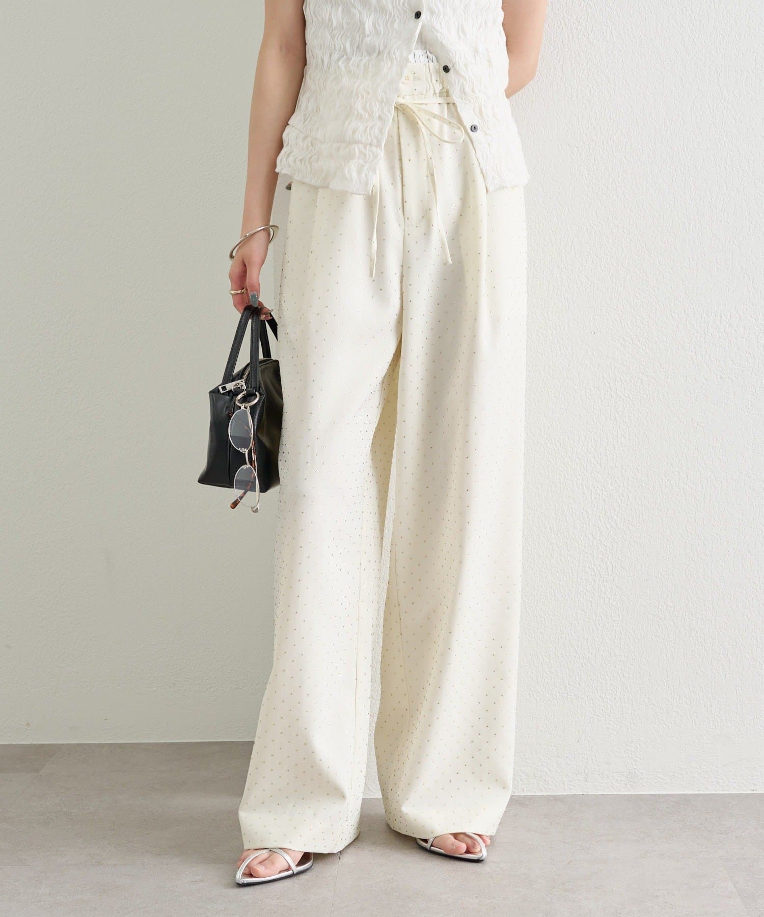 mystic(ミスティック) 【新色IVO / GRY予約スタート】ラインストーンWベルトパンツ