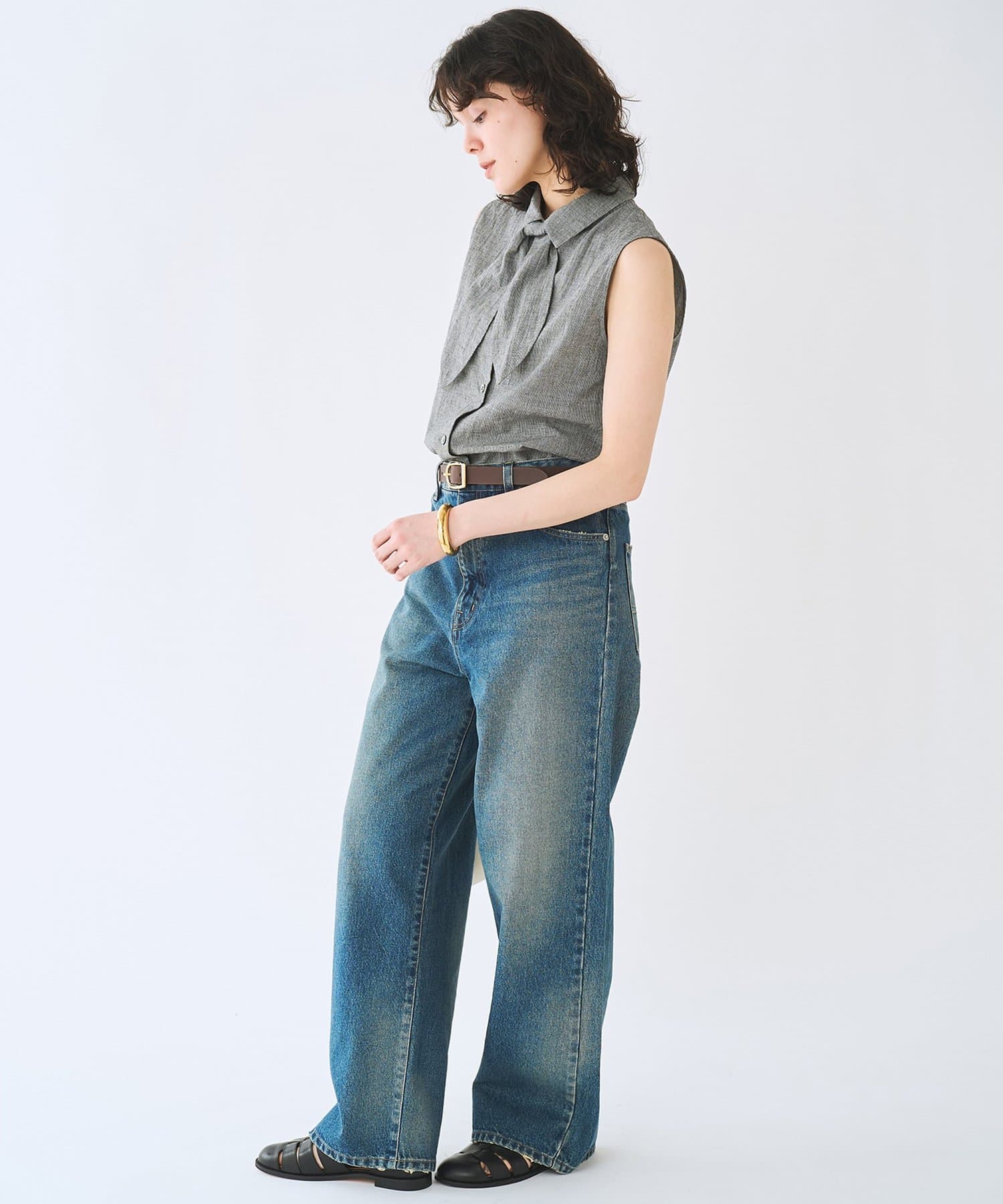 Whim Gazette(ウィム ガゼット) コットンリネンチェックノースリーブボウシャツ