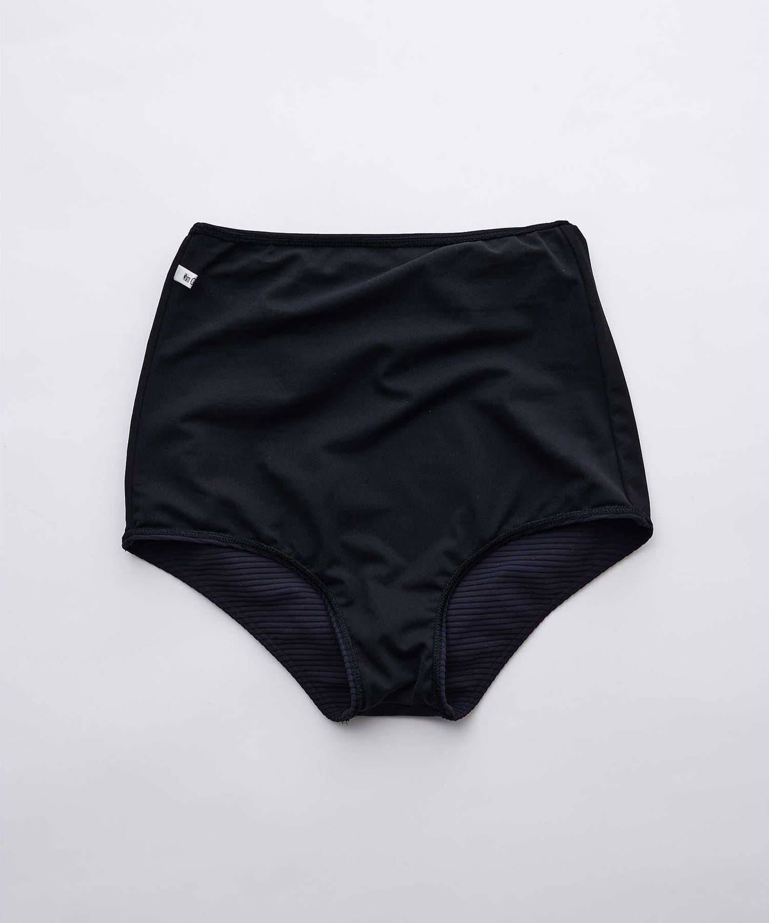 Whim Gazette(ウィム ガゼット) ショーツ