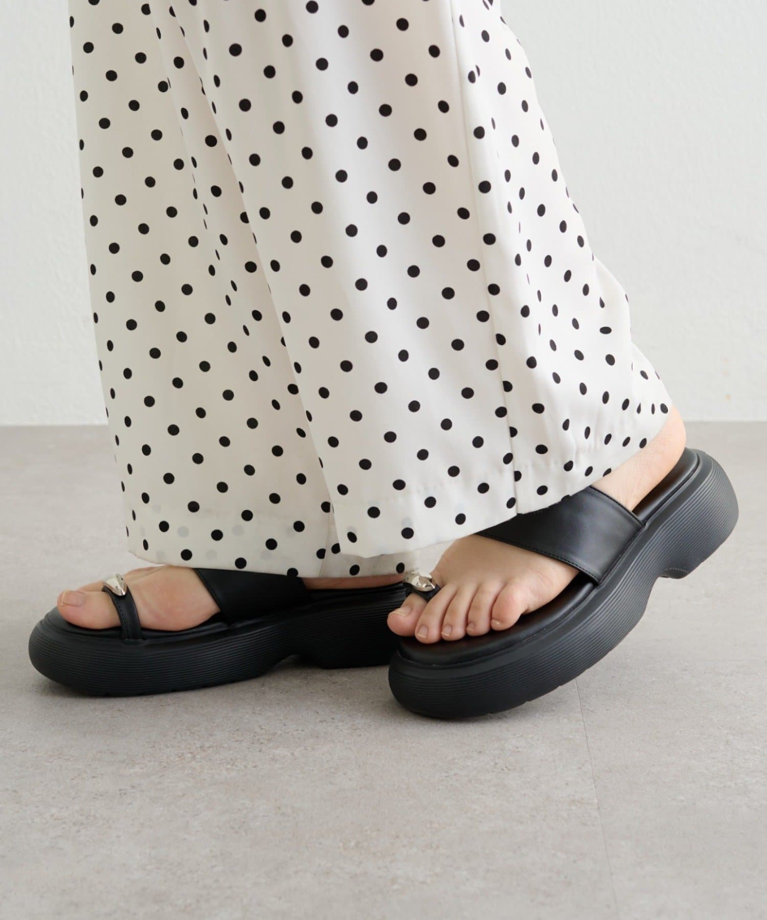 mystic(ミスティック) ボリュームソールモチーフサンダル