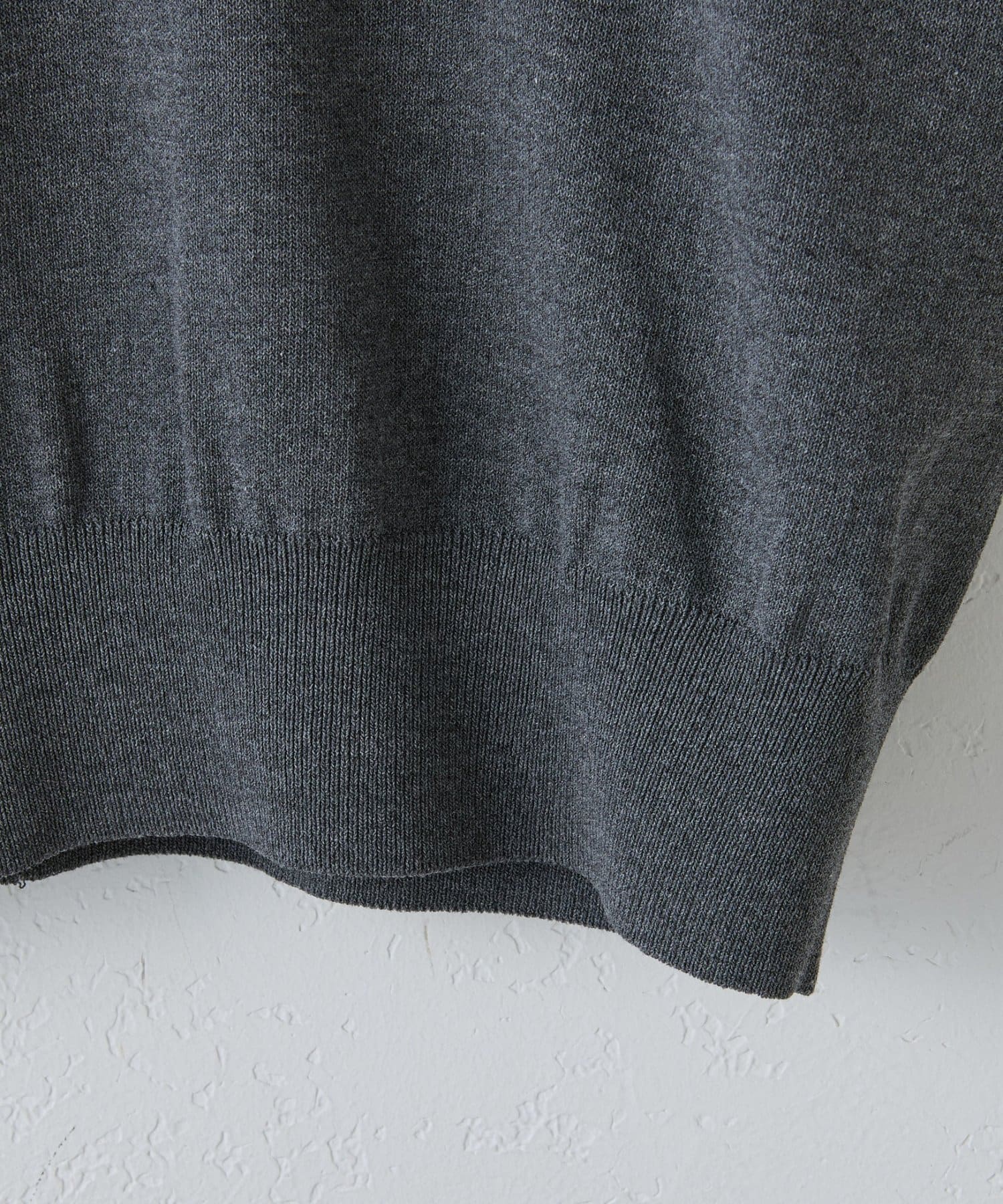 DISCOAT(ディスコート) 衿付きプレートスキッパーニット