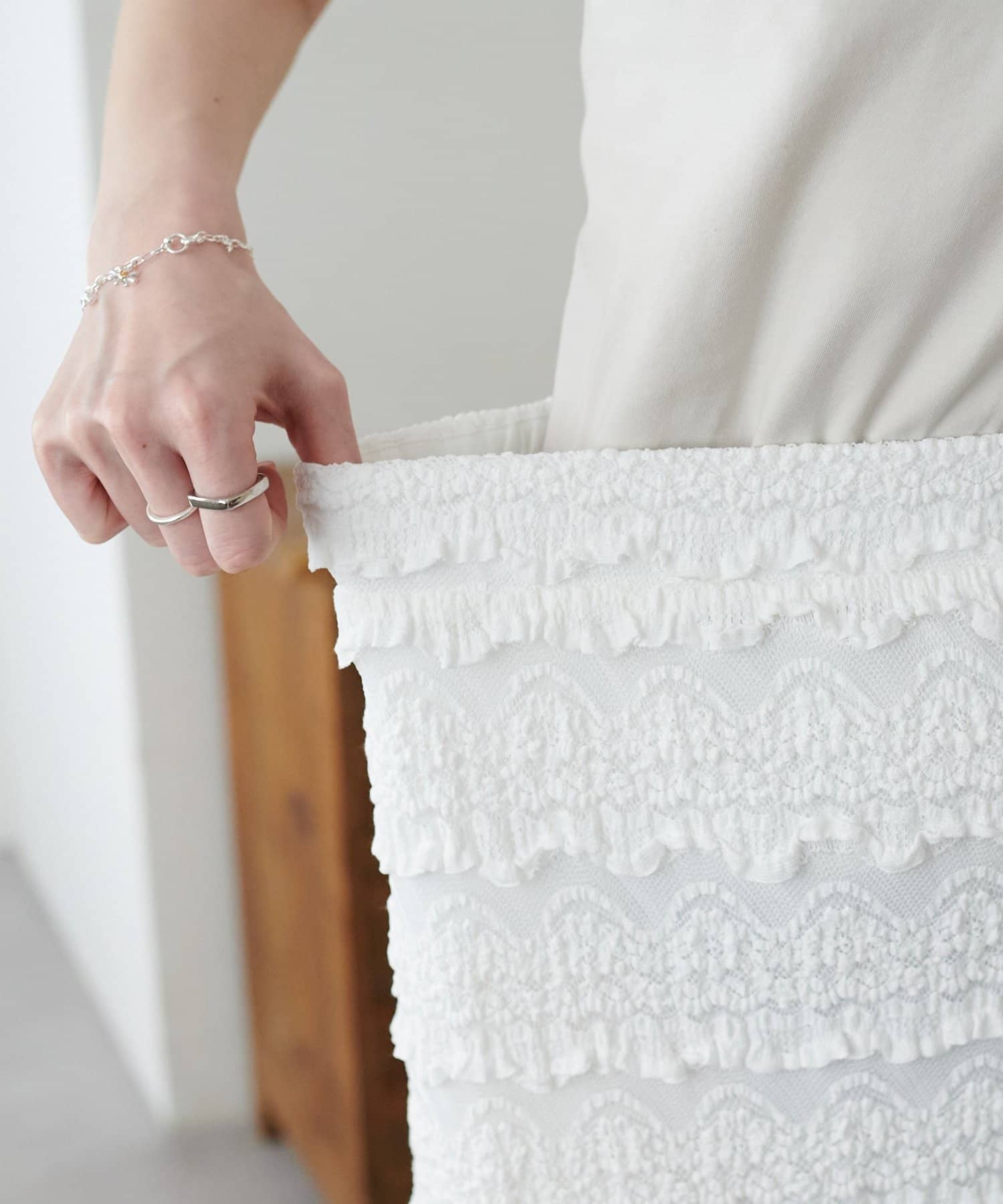 DISCOAT(ディスコート) カットレースナロースカート