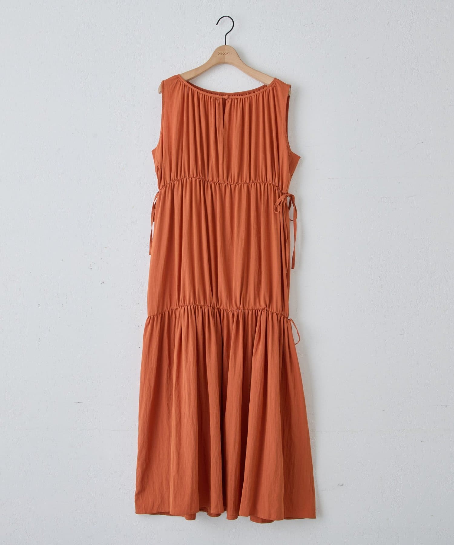 DISCOAT(ディスコート) ウエストリボンティアードワンピース