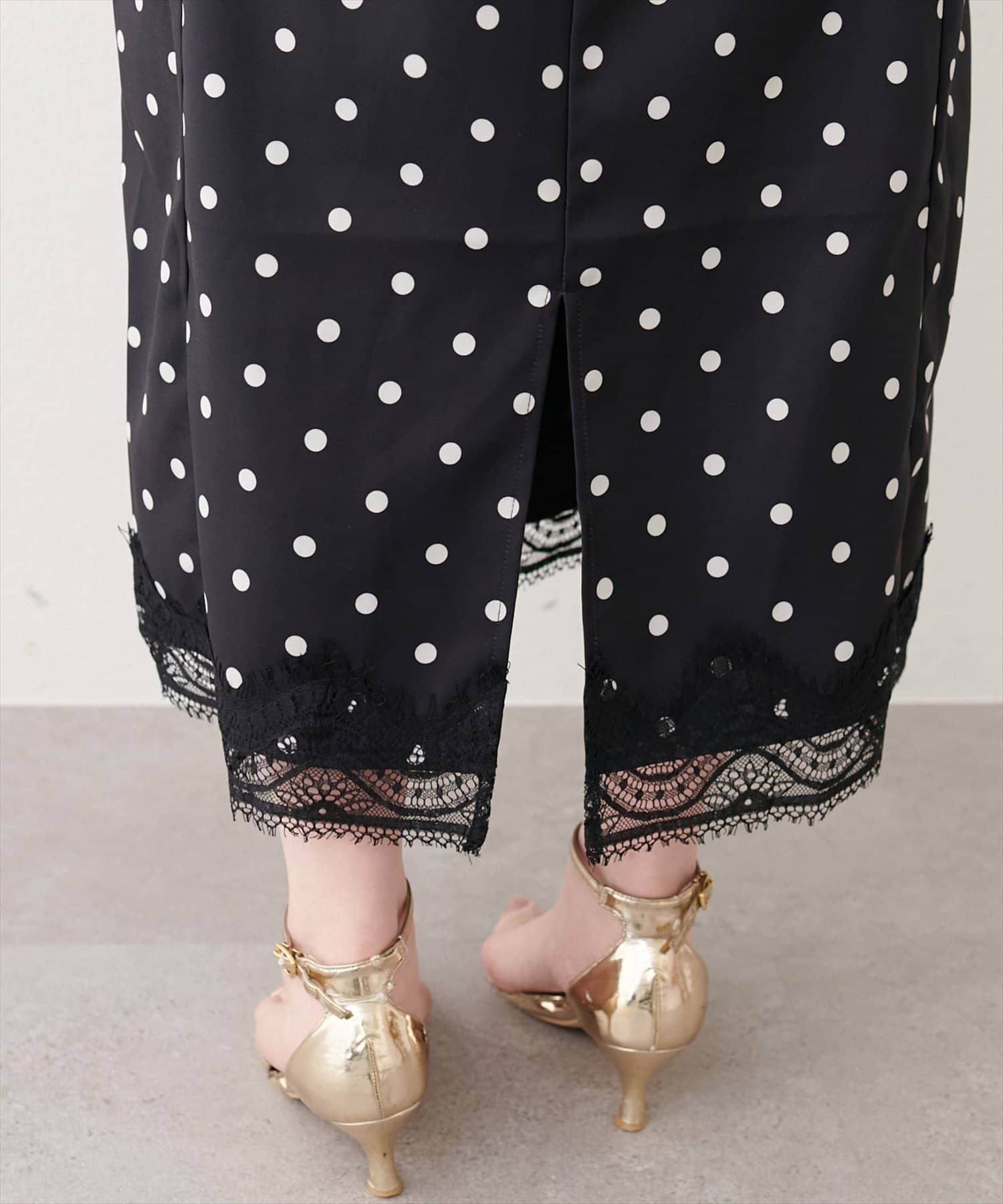 NICE CLAUP / OLIVE des OLIVE OUTLET(ナイスクラップ  / オリーブ デ オリーブ アウトレット) 【natural couture】　レーストリムキャミワンピース