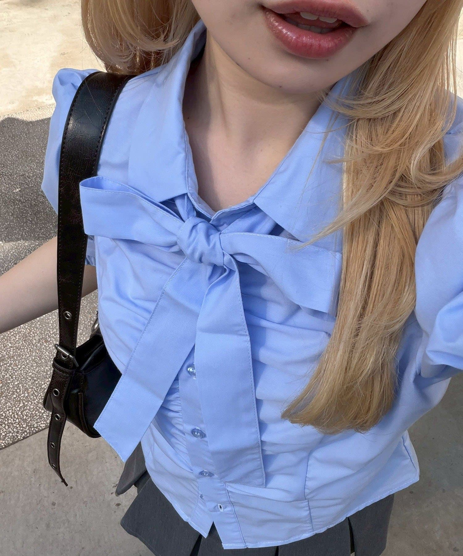 NICE CLAUP / OLIVE des OLIVE OUTLET(ナイスクラップ  / オリーブ デ オリーブ アウトレット) 【continuer】胸ギャザーリボンタイブラウス