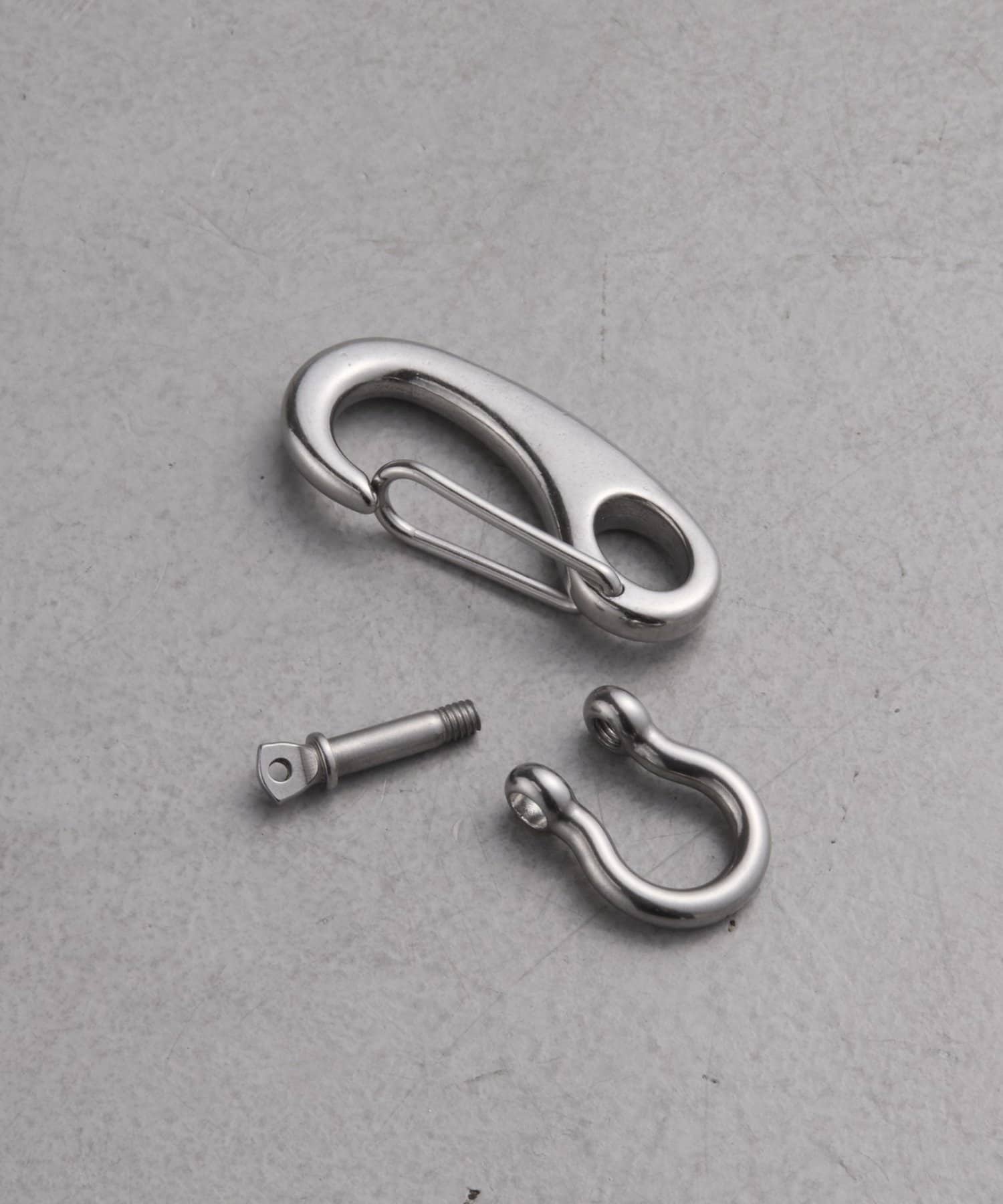 COLONY 2139(コロニー トゥーワンスリーナイン) シャックルカラビナ