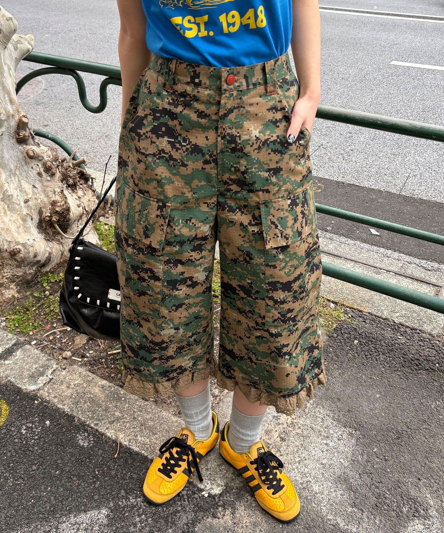 CIAOPANIC(チャオパニック) デジカモレースクロップドカーゴパンツ