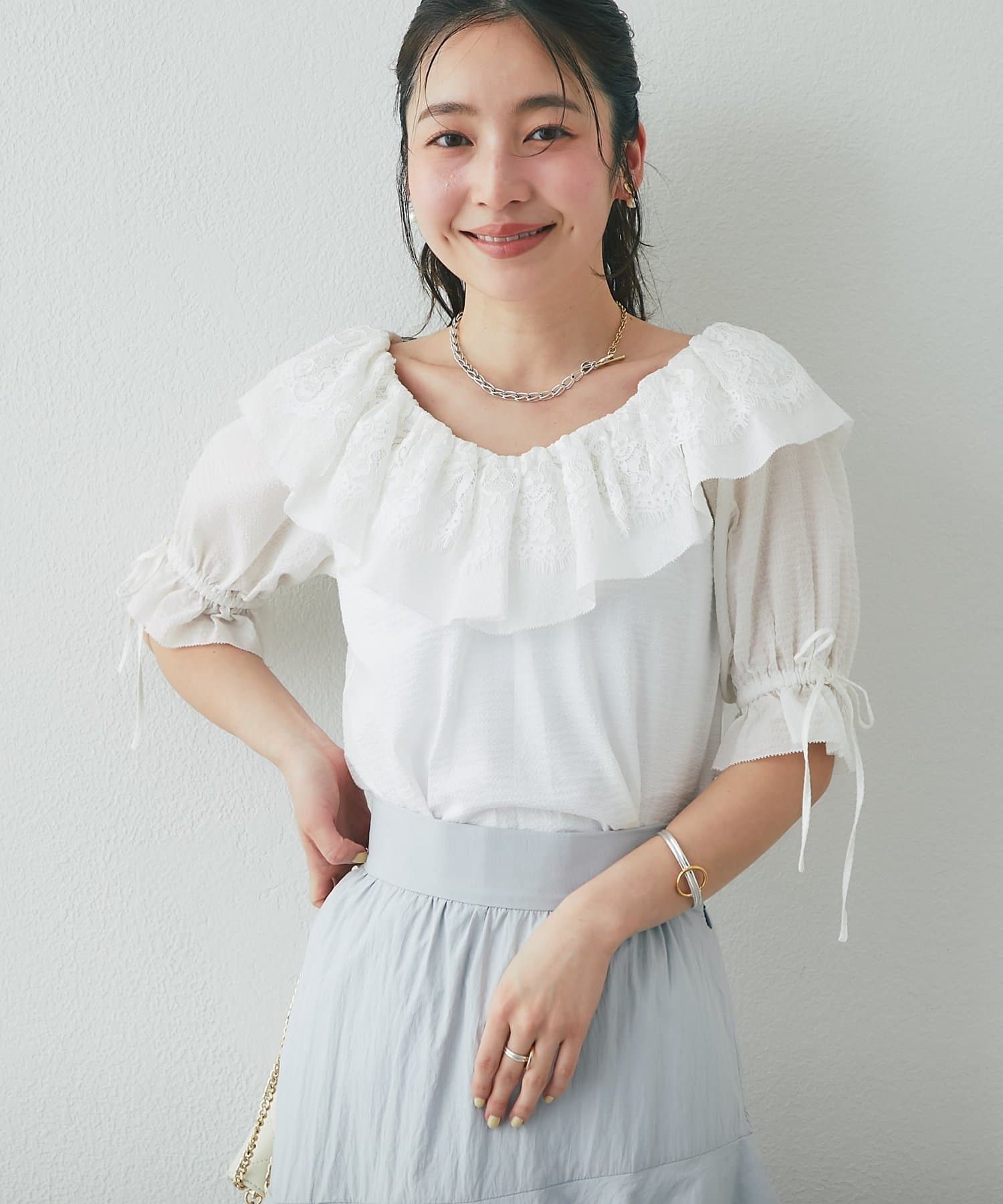 La boutique BonBon(ラブティックボンボン) リップルレース衿ブラウス