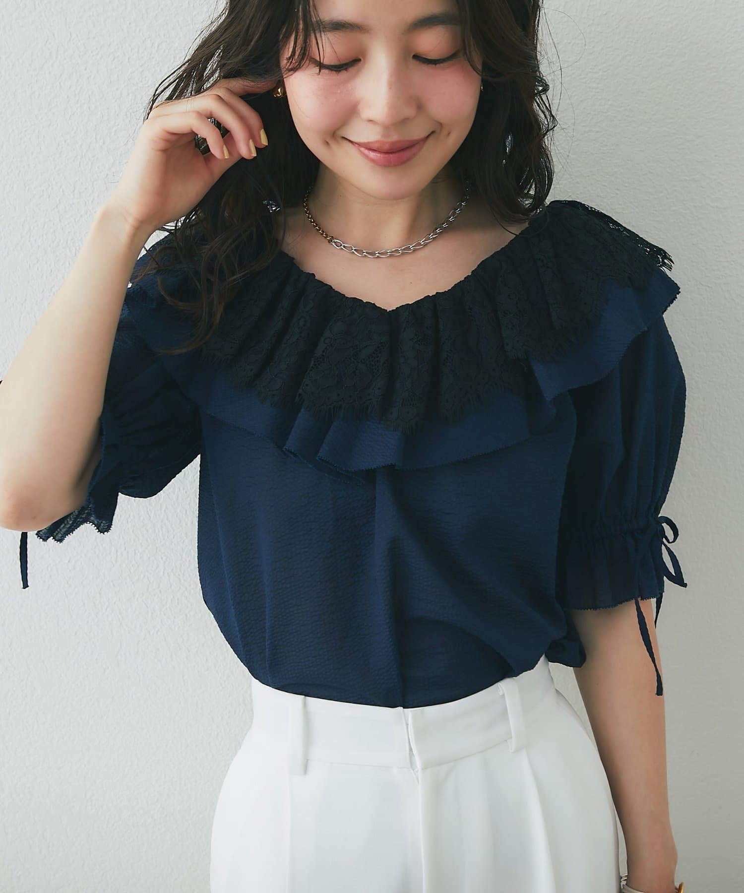 La boutique BonBon(ラブティックボンボン) リップルレース衿ブラウス