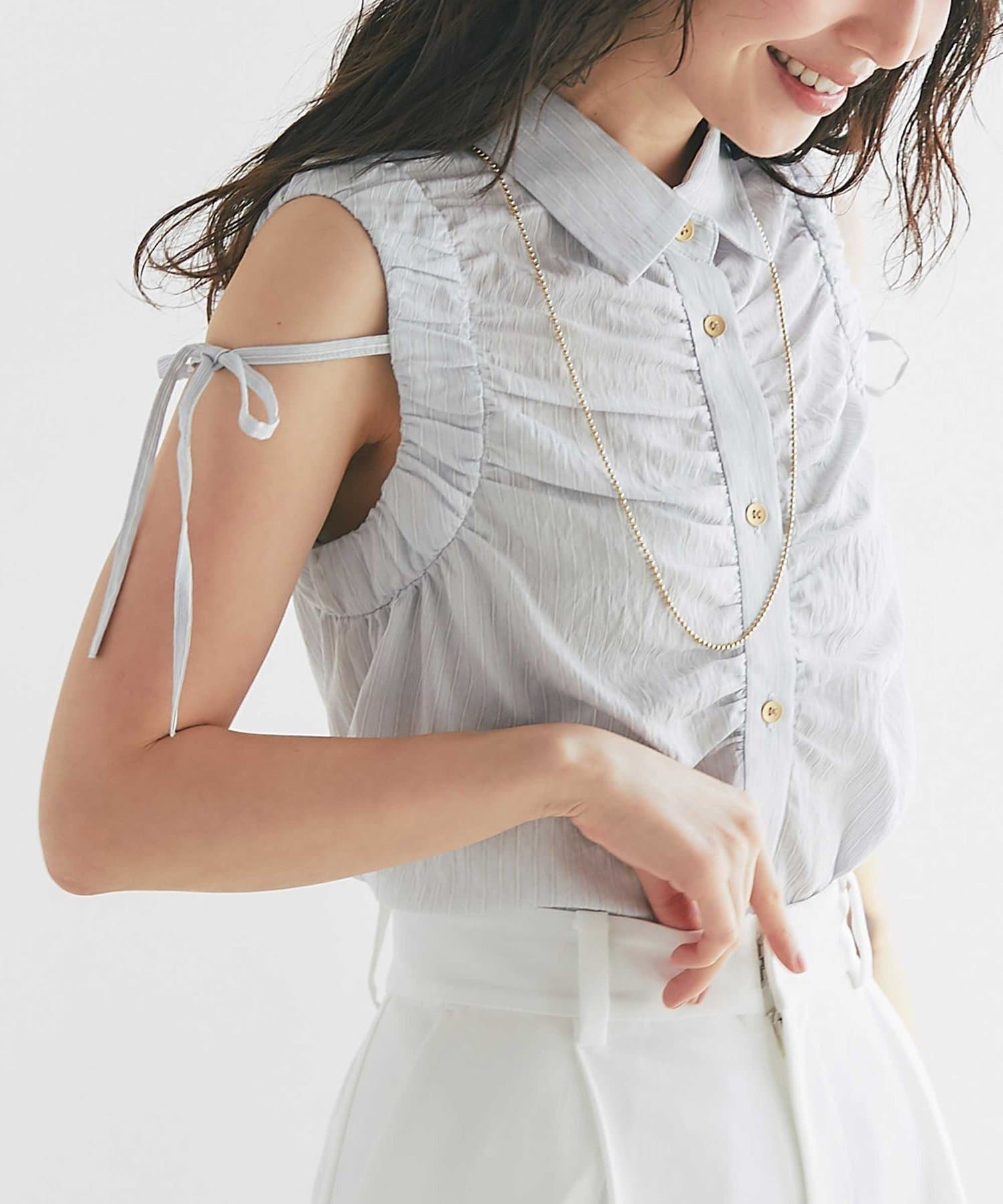 La boutique BonBon(ラブティックボンボン) アームギャザーストライプノースリシャツ