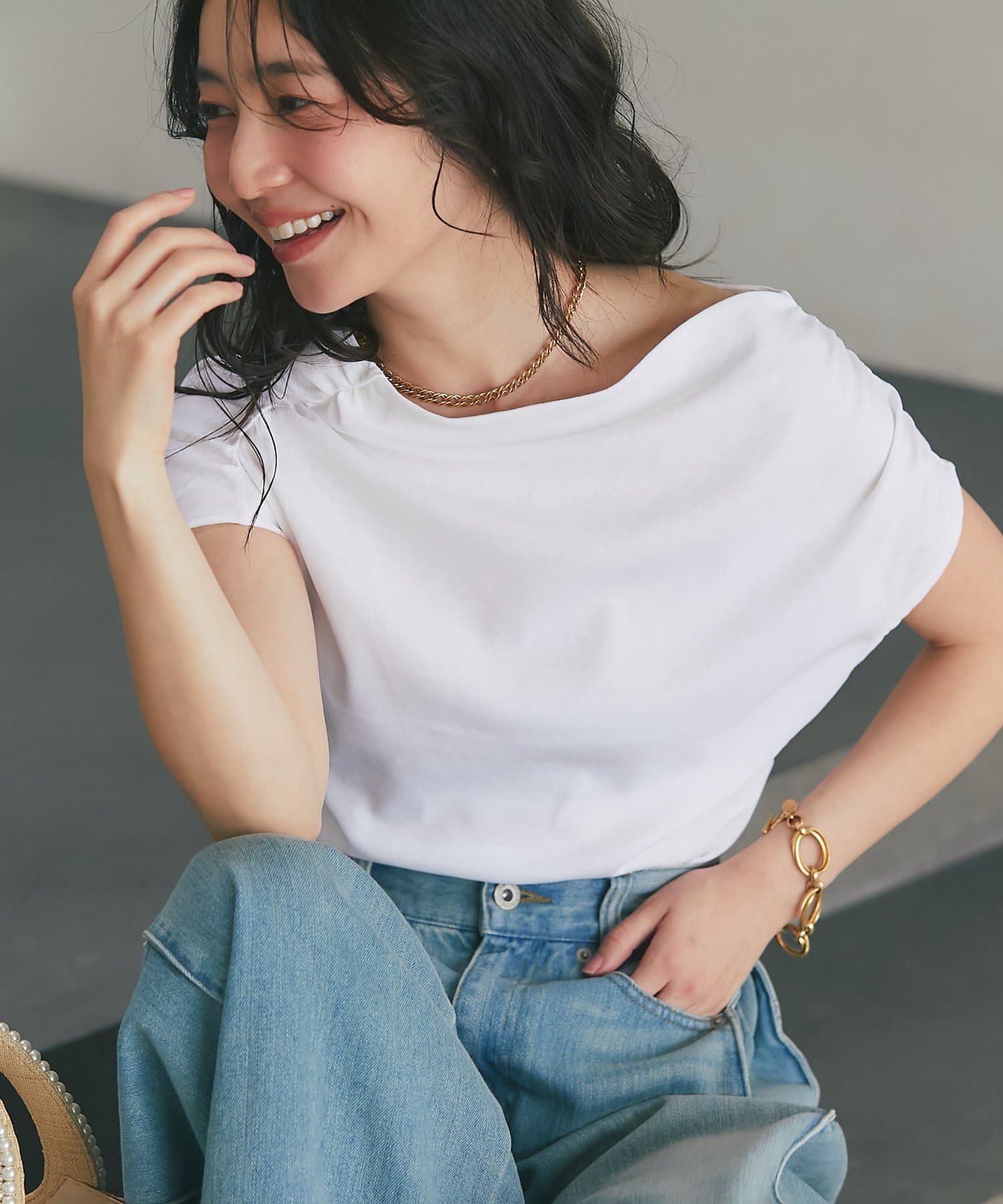 La boutique BonBon(ラブティックボンボン) アシメドレープネックフレンチカットソー