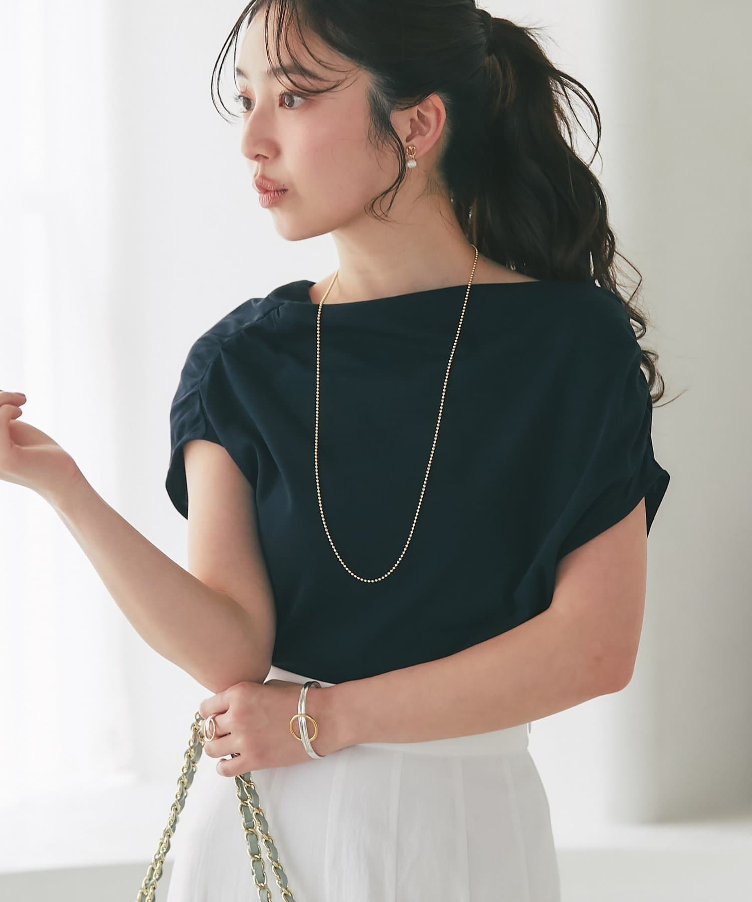 La boutique BonBon(ラブティックボンボン) アシメドレープネックフレンチカットソー