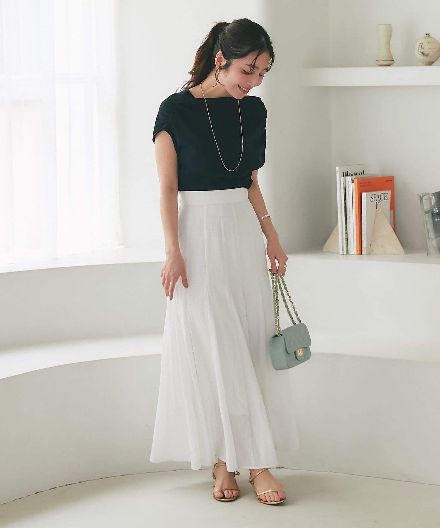 La boutique BonBon(ラブティックボンボン) アシメドレープネックフレンチカットソー