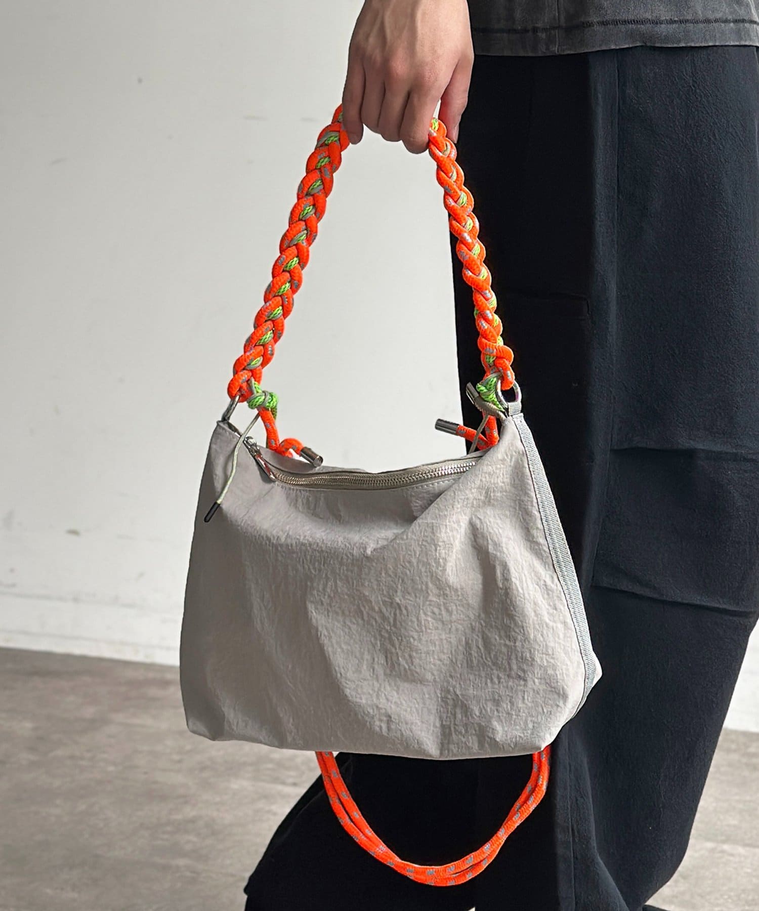 CPCM(シーピーシーエム) パラコードナイロンショルダー