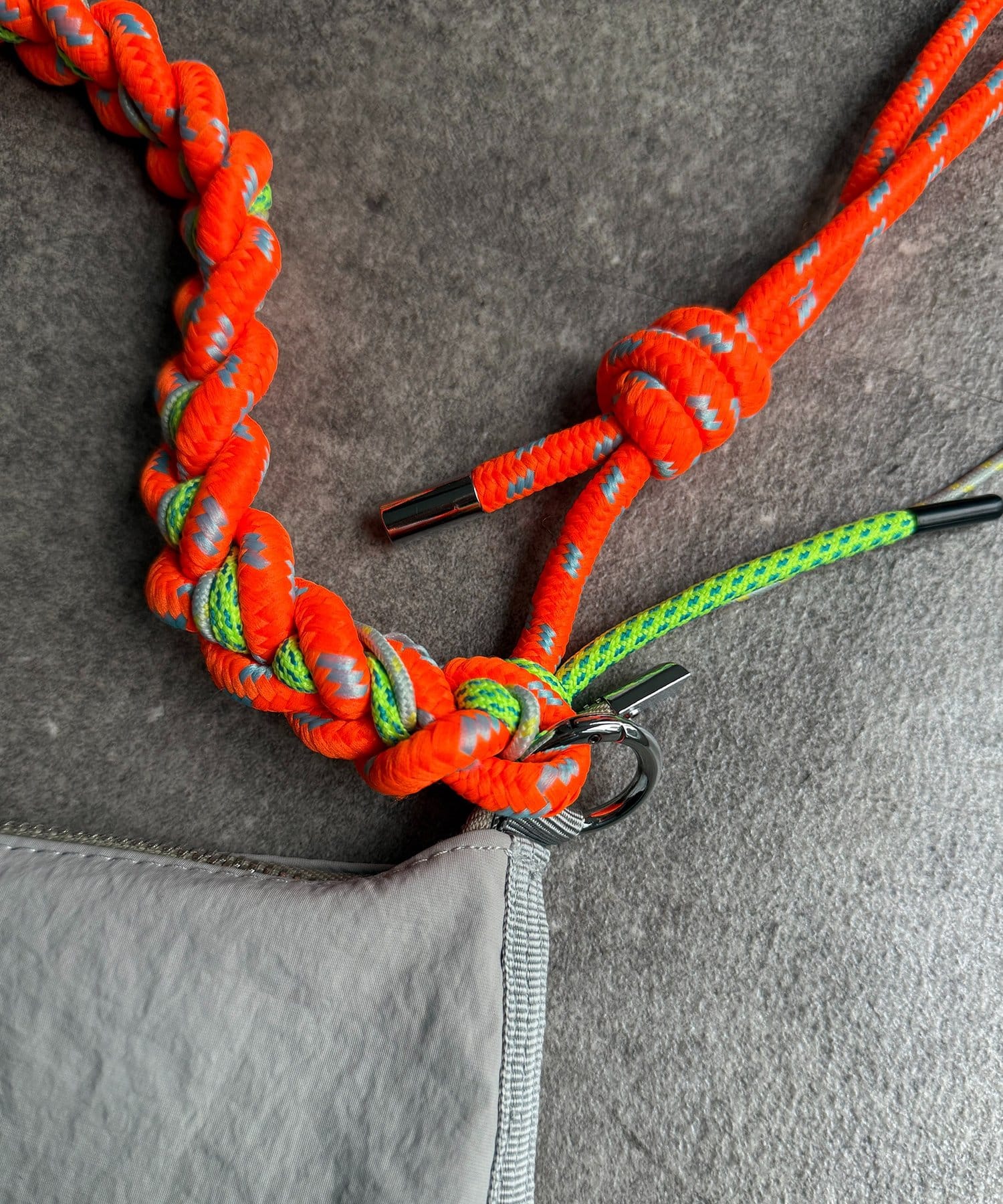 CPCM(シーピーシーエム) パラコードナイロンショルダー