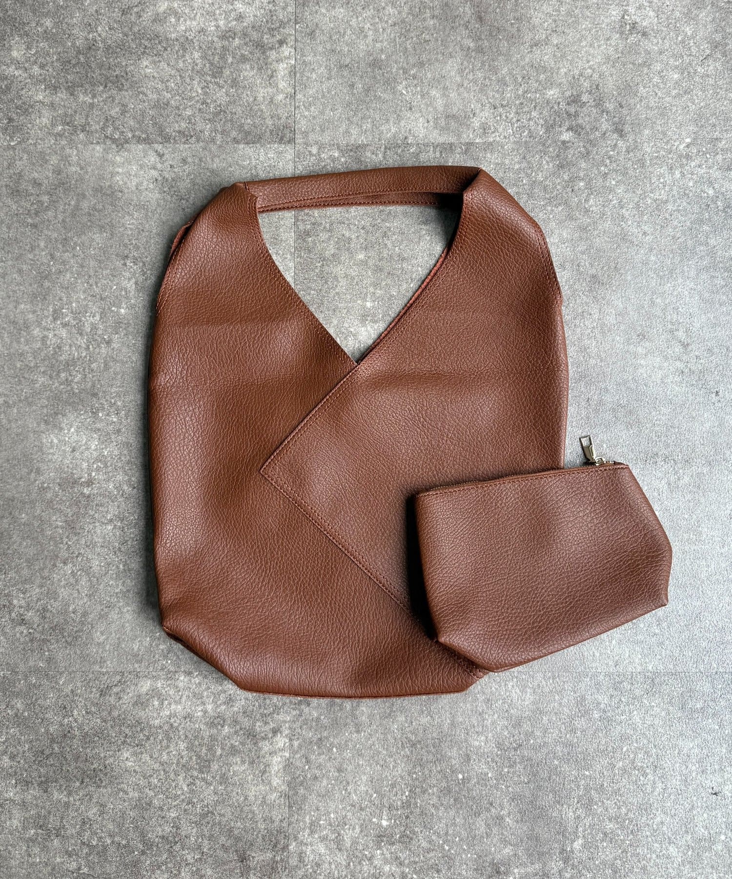 CPCM(シーピーシーエム) PUベルト付きトート