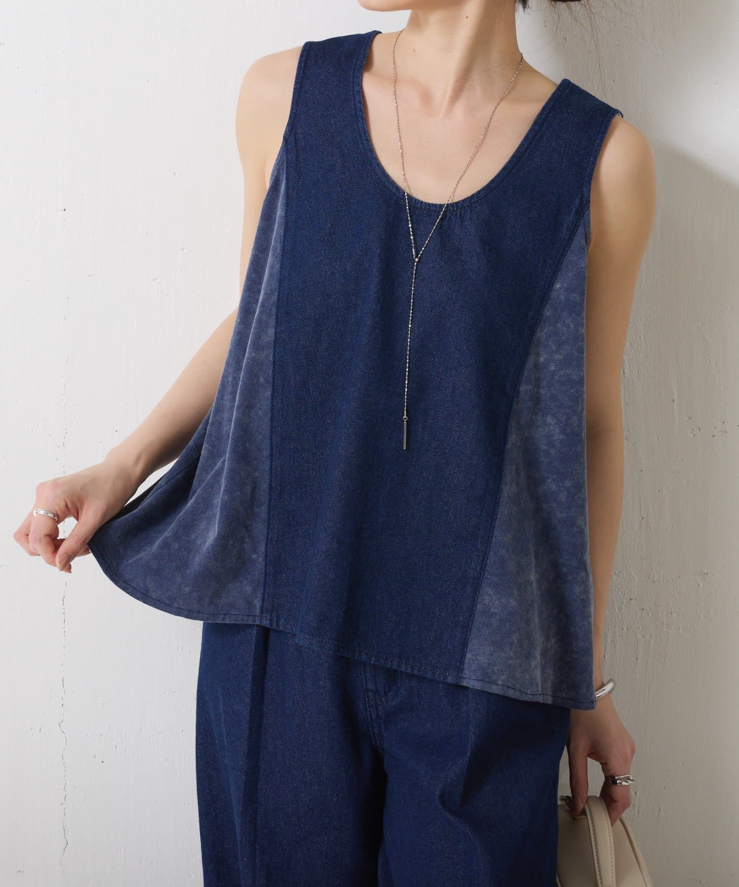 COLLAGE GALLARDAGALANTE(コラージュ ガリャルダガランテ) Q.anosライトオンスデニムフレアタンクトップ