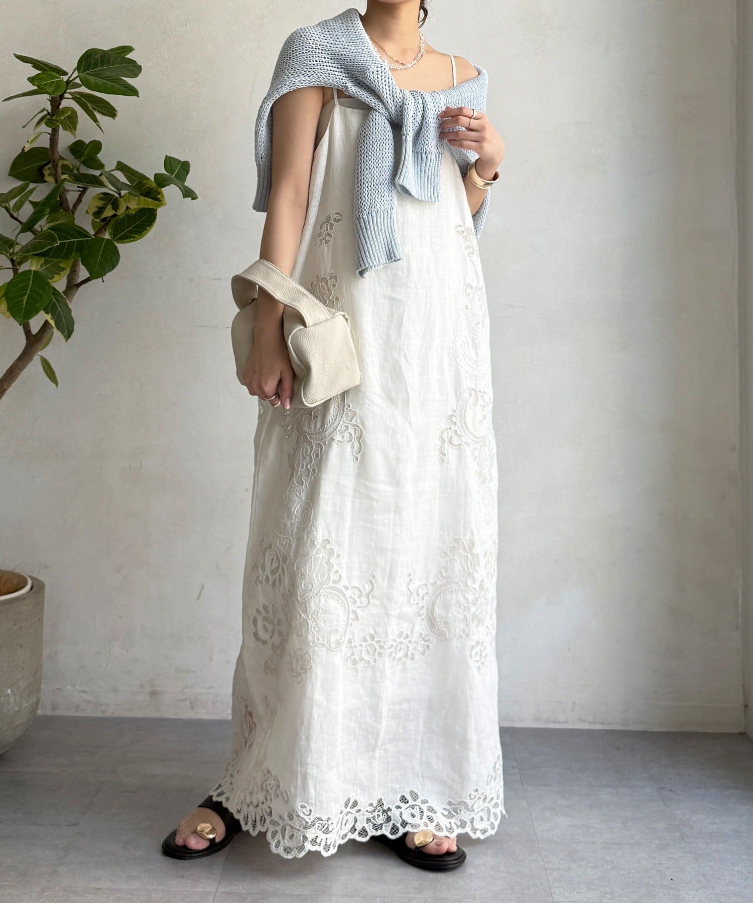 コードレース刺繍カットワークレースワンピース