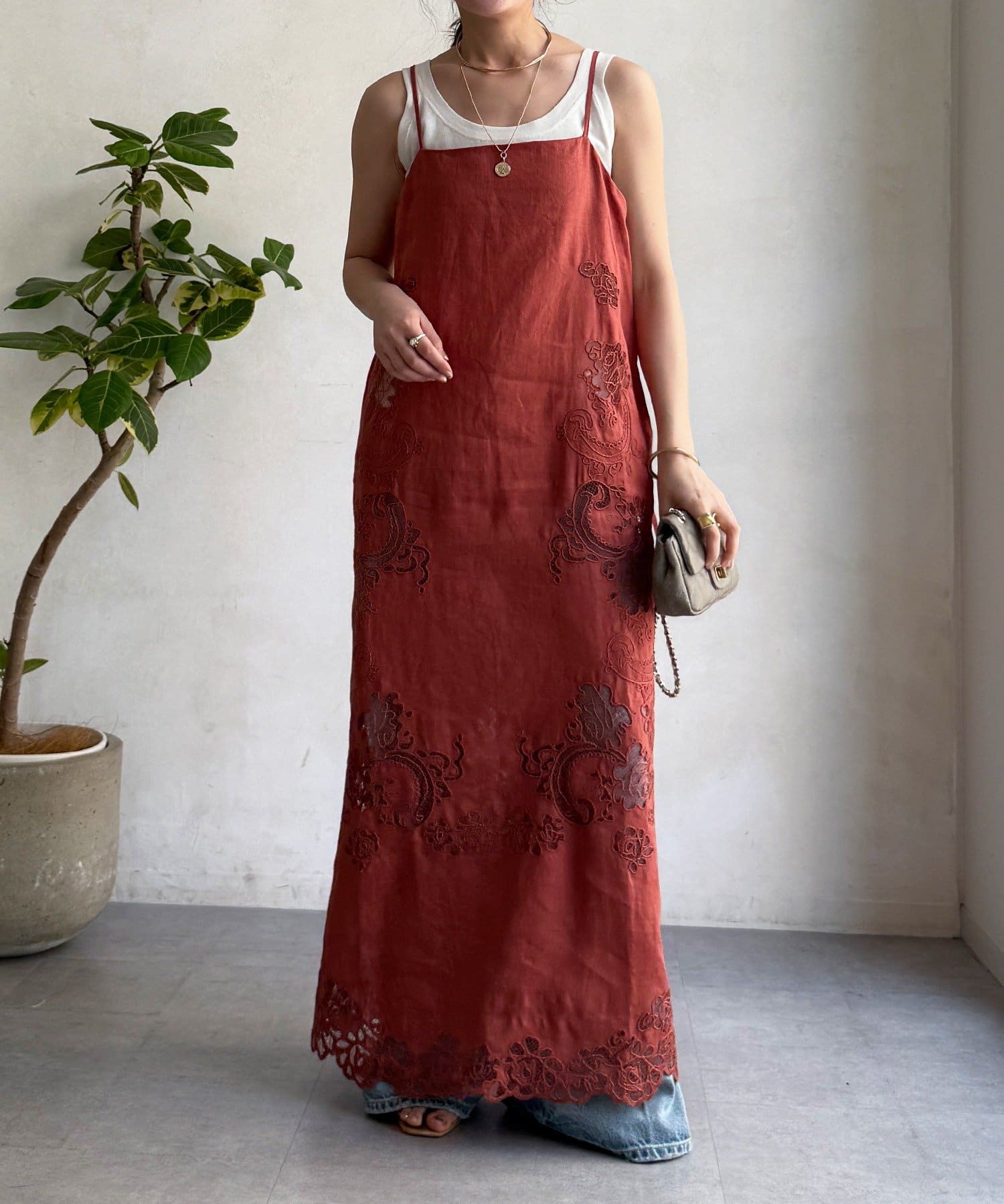 DOUDOU(ドゥドゥ) コードレース刺繍カットワークレースワンピース