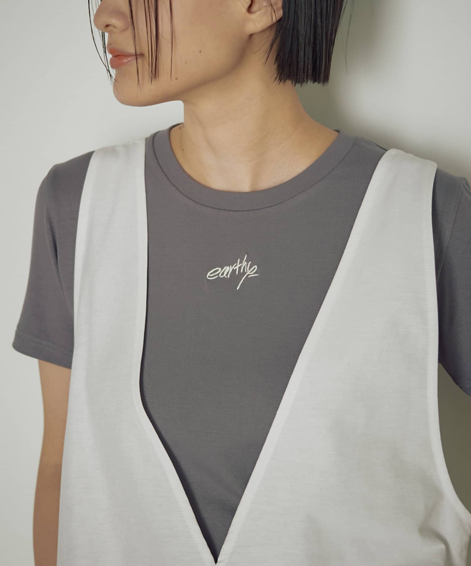OUTLET(アウトレット) 【earthy_】ロゴ刺繍TEE