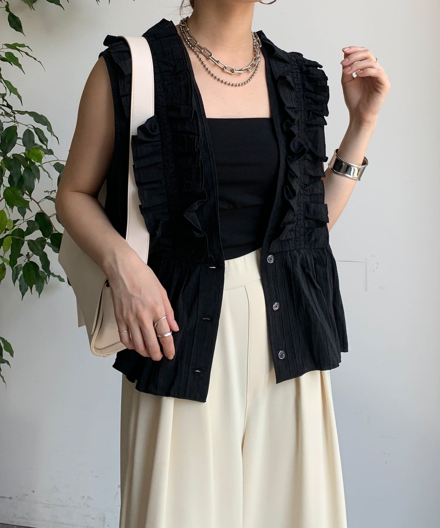 OUTLET(アウトレット) 【DouDou】フリルベスト