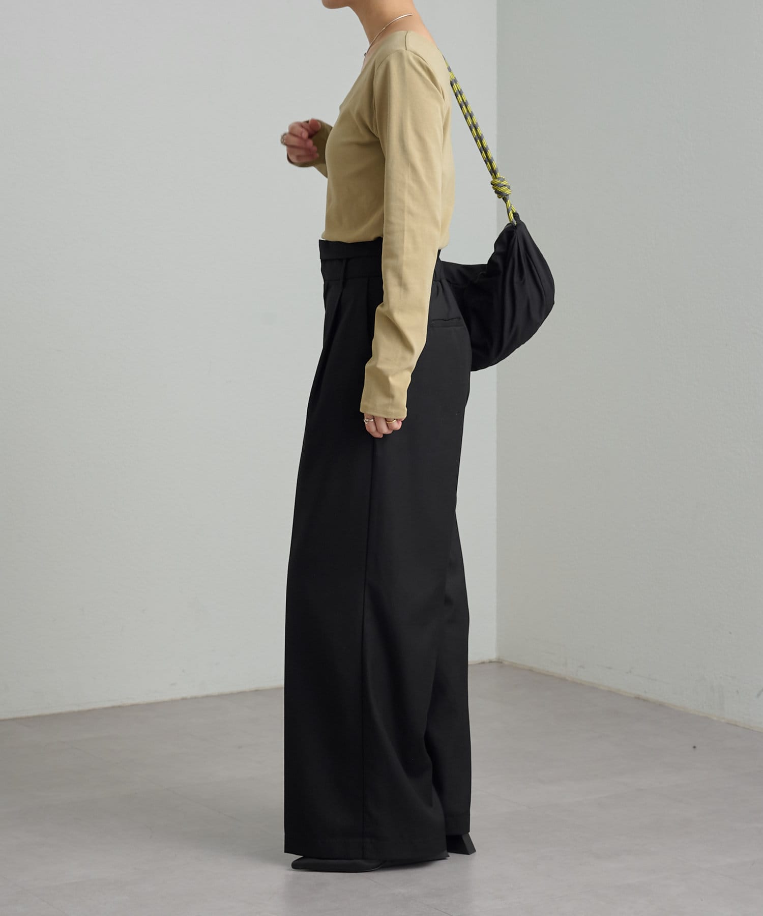 OUTLET(アウトレット) 【Omekashi】カップ付きスムースクルーロンT