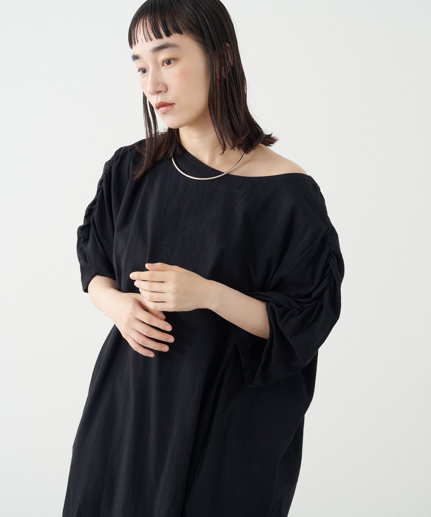 OUTLET(アウトレット) 【Omekashi】ギャザーオフショルワンピース