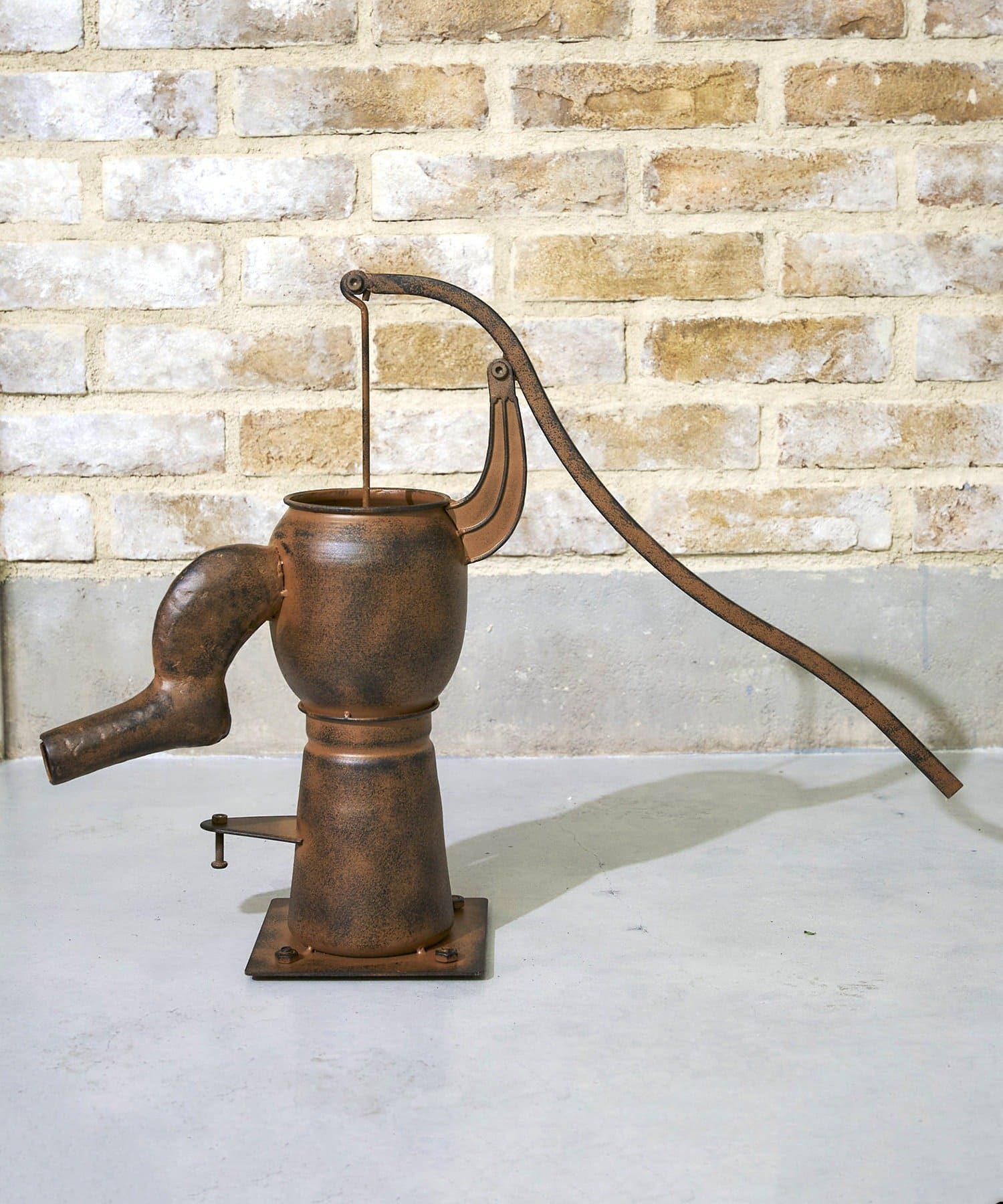 salut!(サリュ) 《WEB限定再入荷》手押しポンプオブジェ