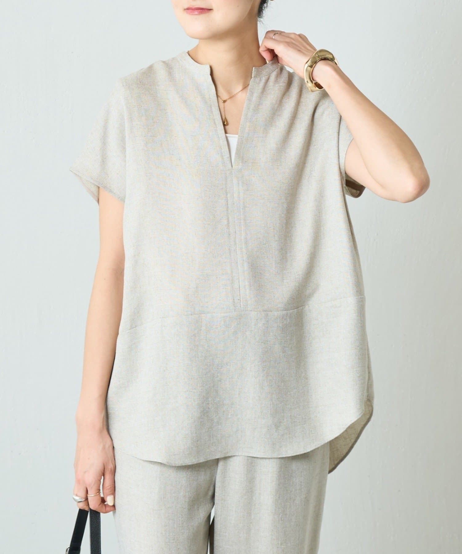 BEARDSLEY(ビアズリー) 《4/24(金)12:00予約開始》麻調合繊ブラウス《LIVETART》