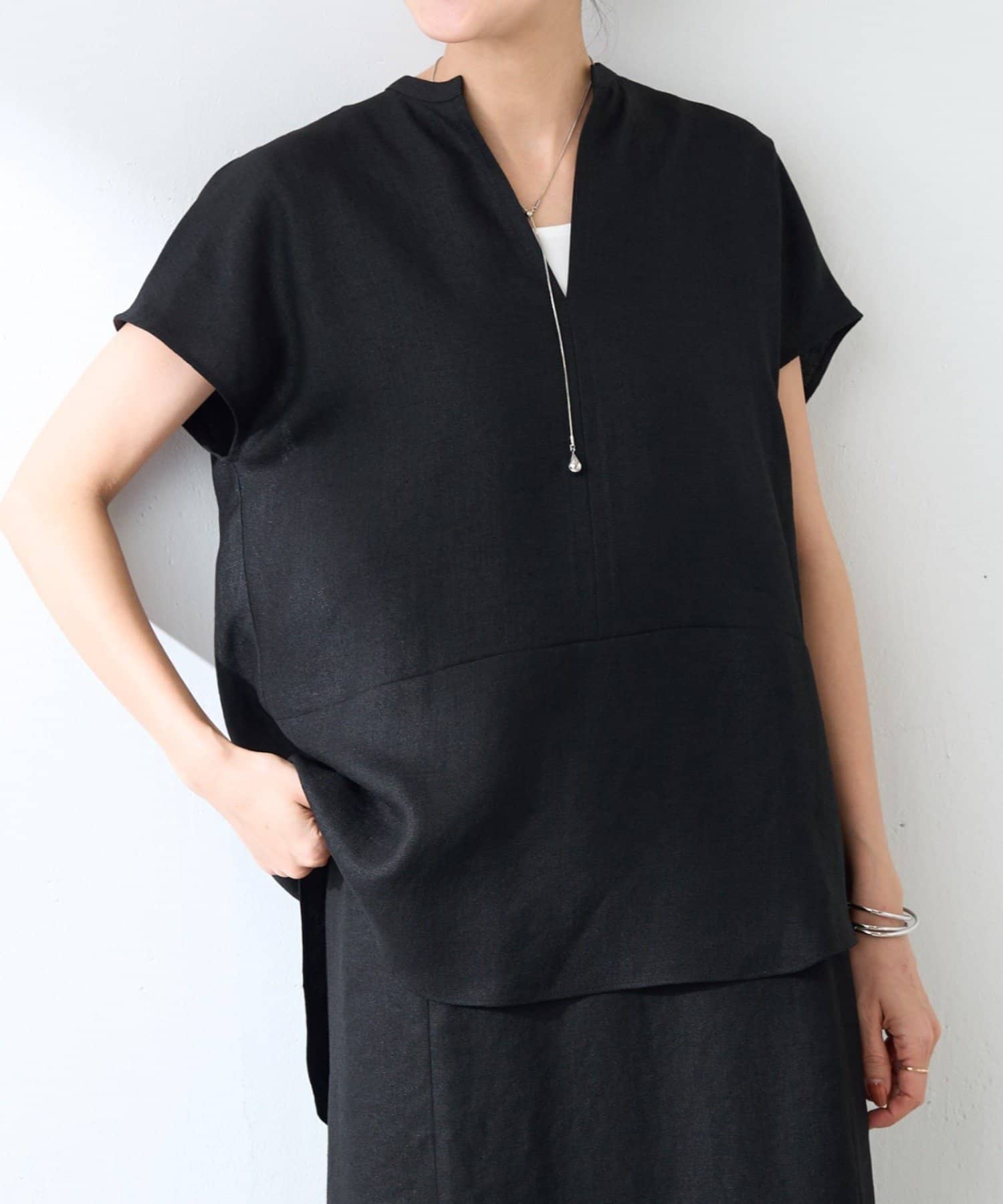 BEARDSLEY(ビアズリー) 《4/24(金)12:00予約開始》麻調合繊ブラウス《LIVETART》