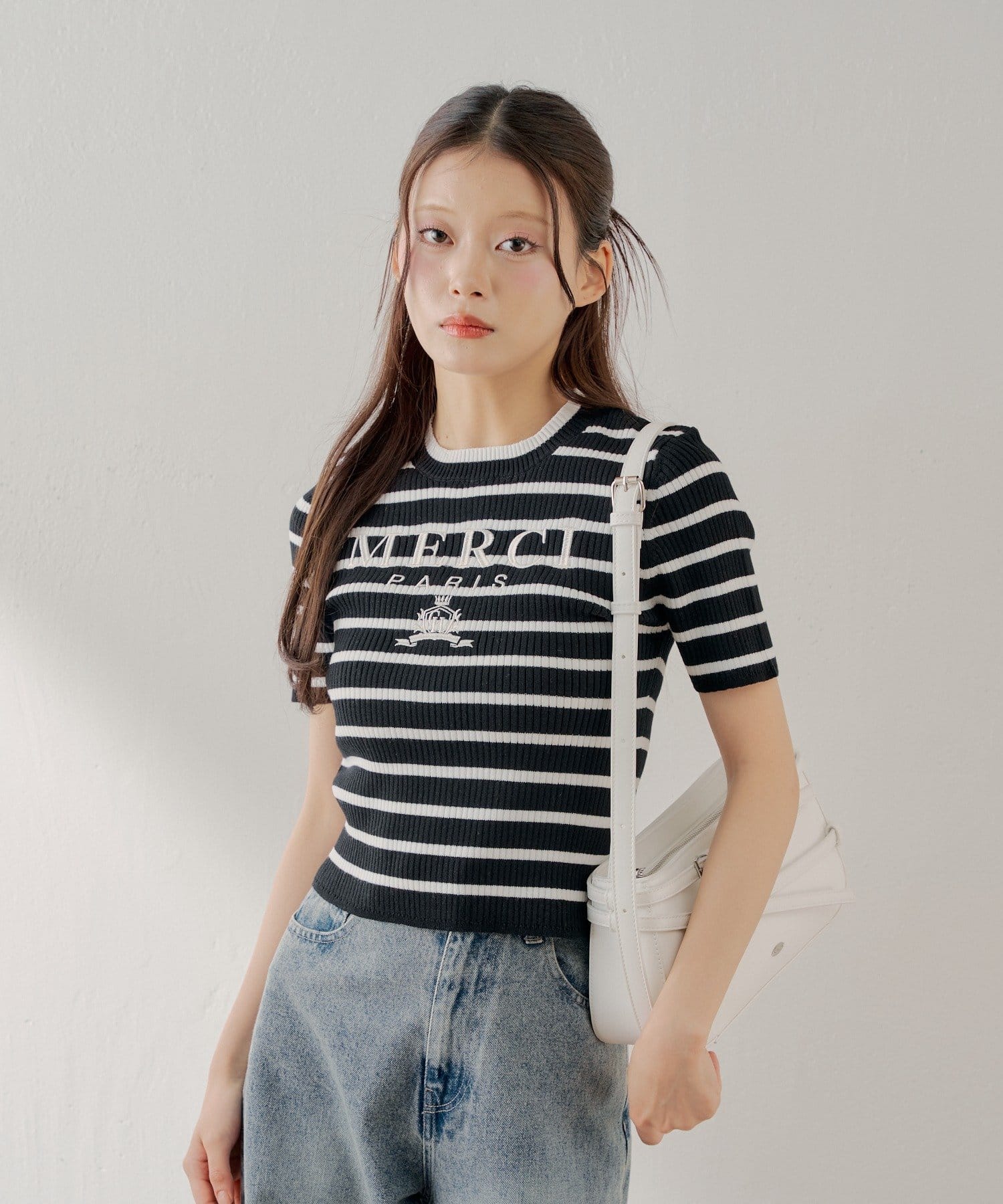 Chico(チコ) 半袖ロゴ刺繍リブニット